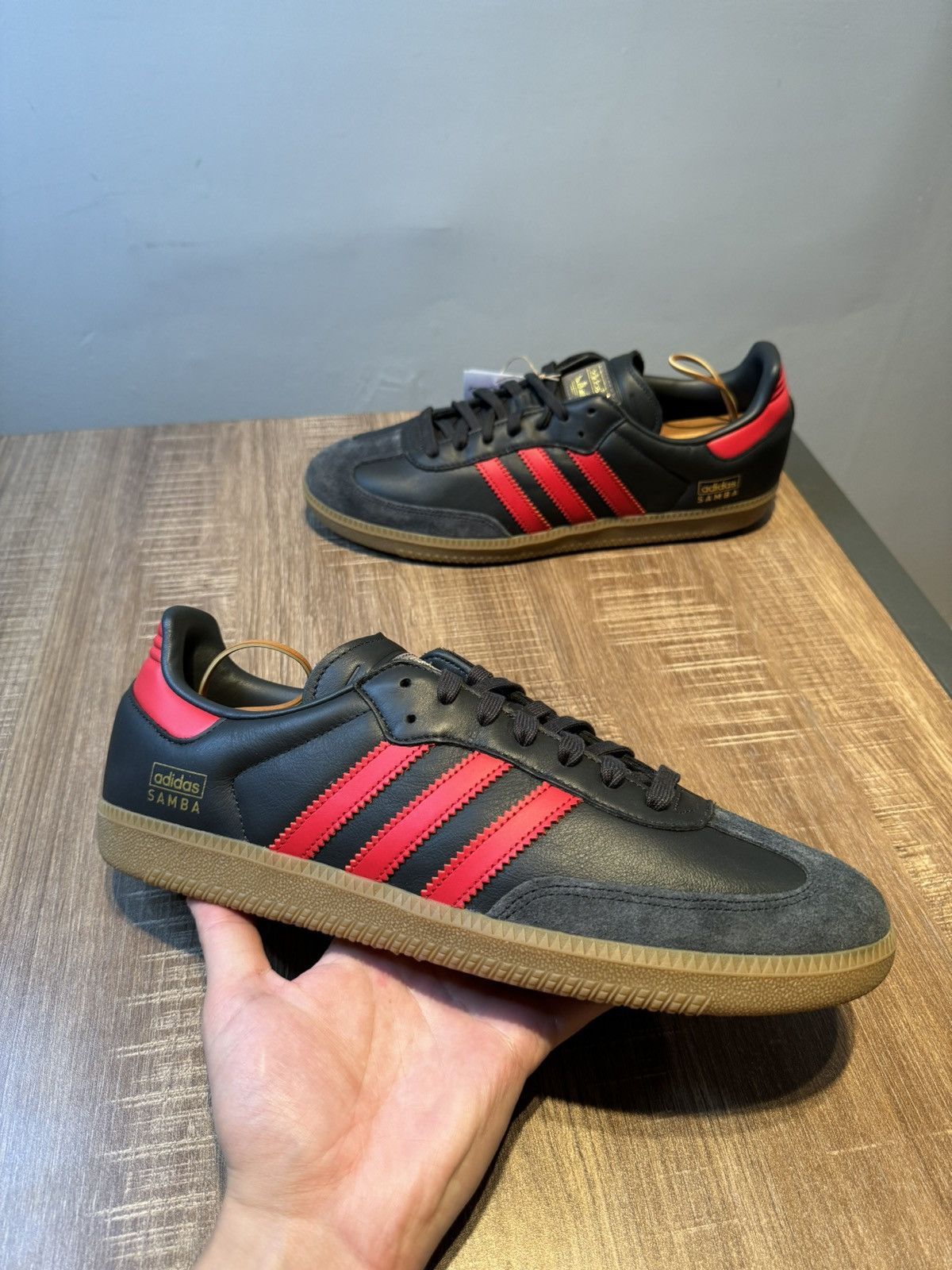 adidas gazelle silver green womens Adidas Originals SAMBA OG W Samba JS1386 black pink sneakers shoes men