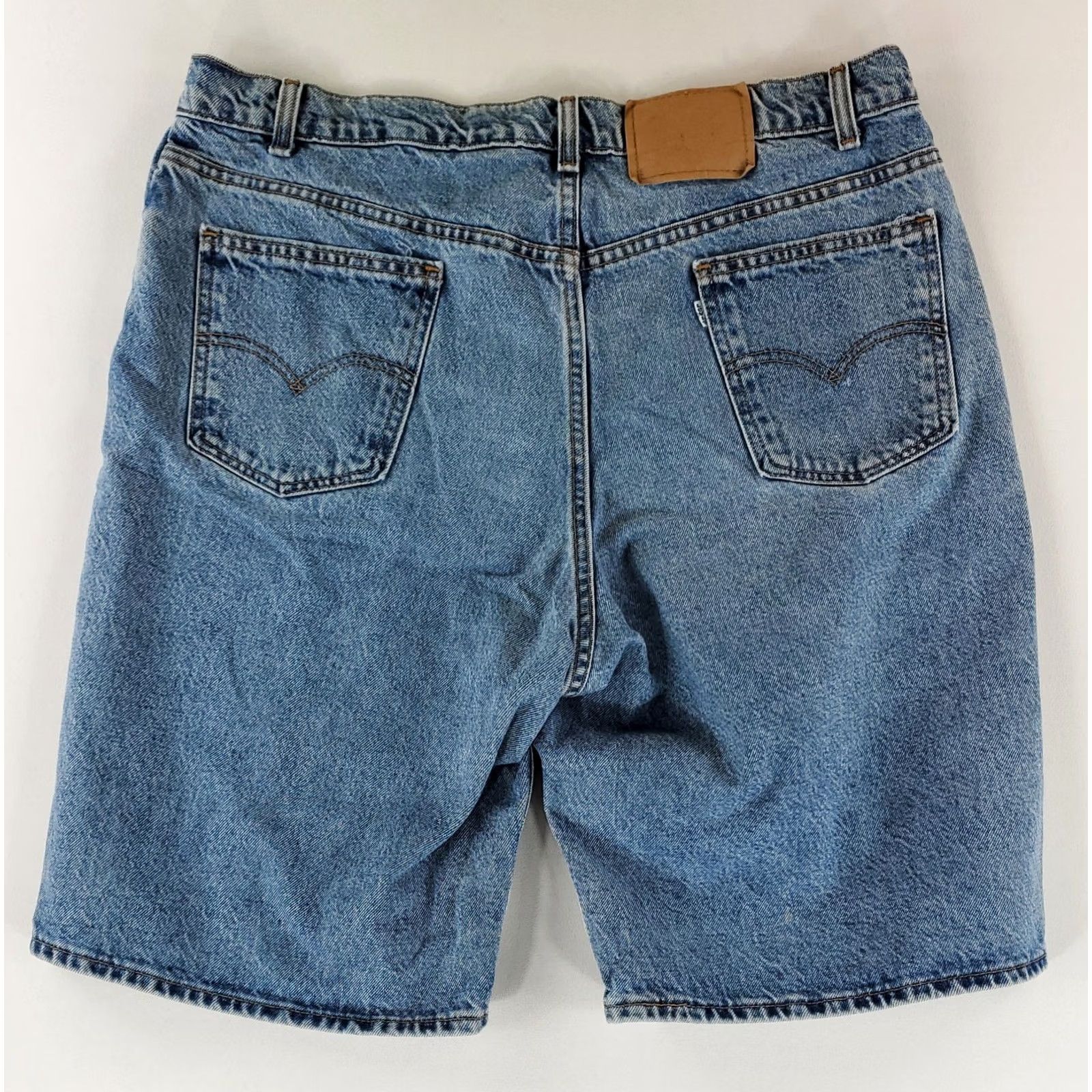 Levi's VINTAGE Levi's 550 Jorts Blue Mens 40 Regular 10.5 Inseam Relaxed Jeans Shorts 90s WW? Size US 38 / EU 54 - 2 Thumbnail