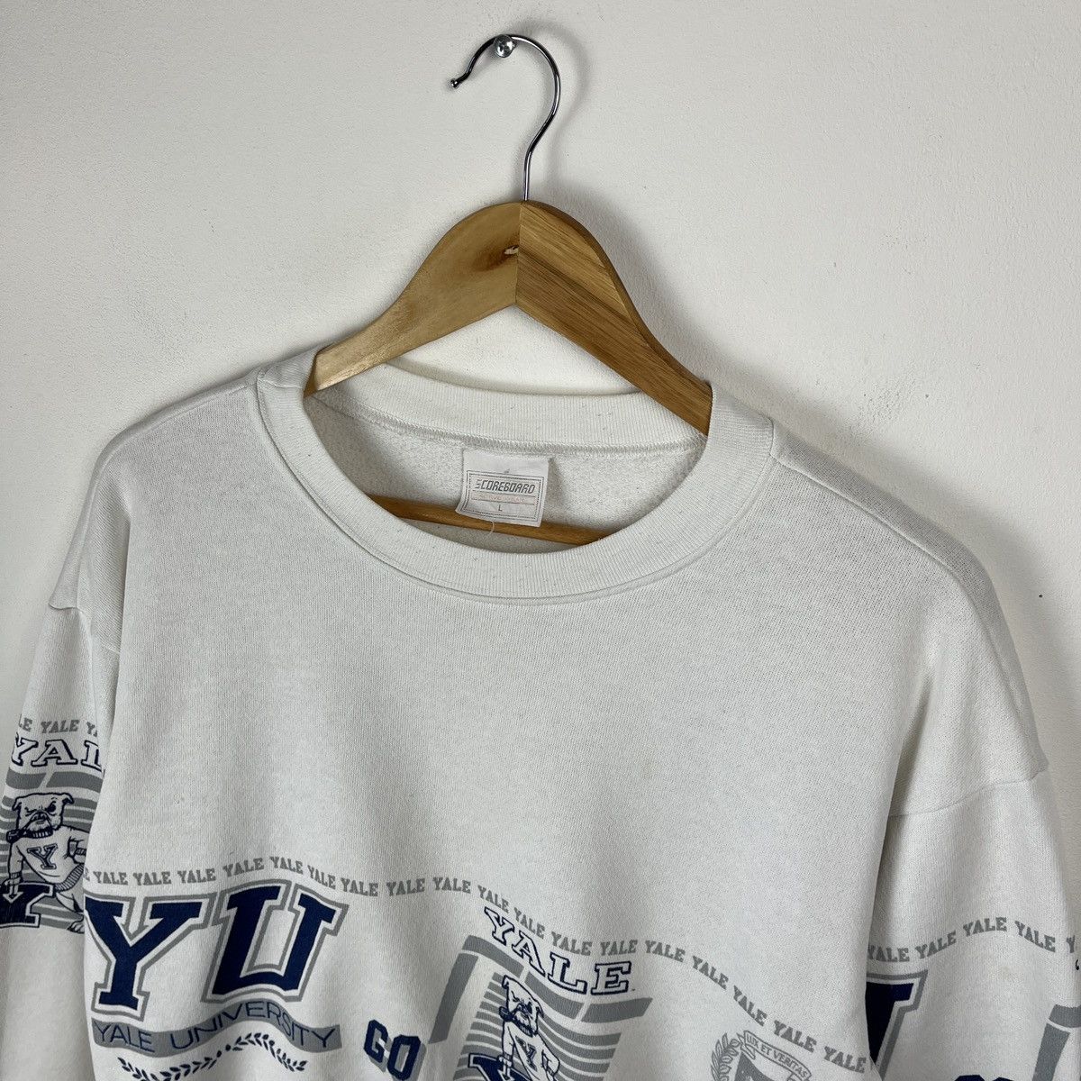 Vintage 90s Vintage Sweatshirt Yale Bulldogs box Fit Made in USA Size US L / EU 52-54 / 3 - 3 Thumbnail