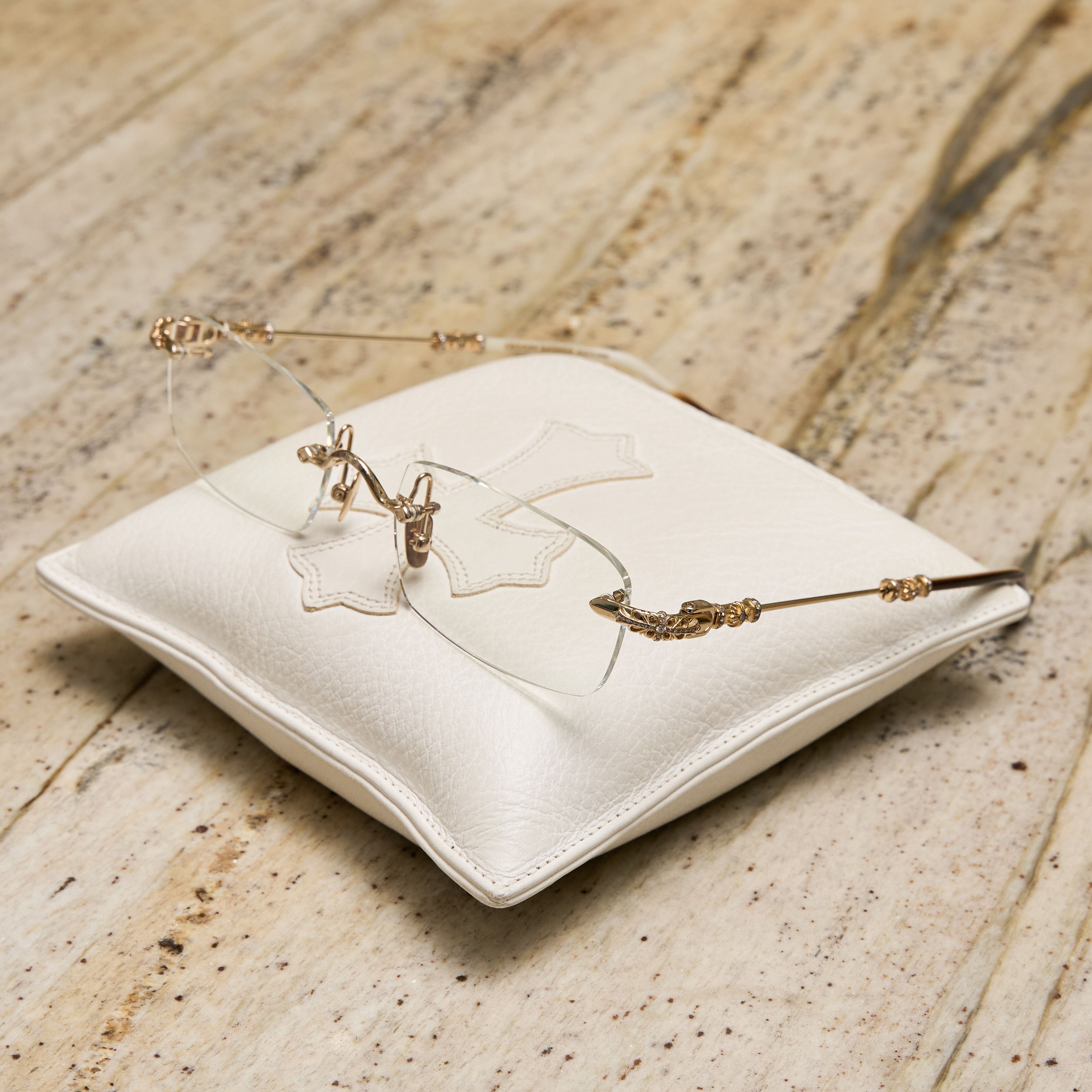 Diamond CHROME HEARTS PILLS III