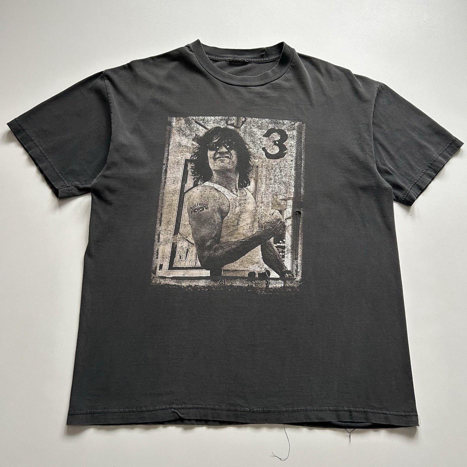 Band Tees Vintage 1998 Van Halen T Shirt Large 90s Faded Black Rare Size US L / EU 52-54 / 3 - 1 Thumbnail