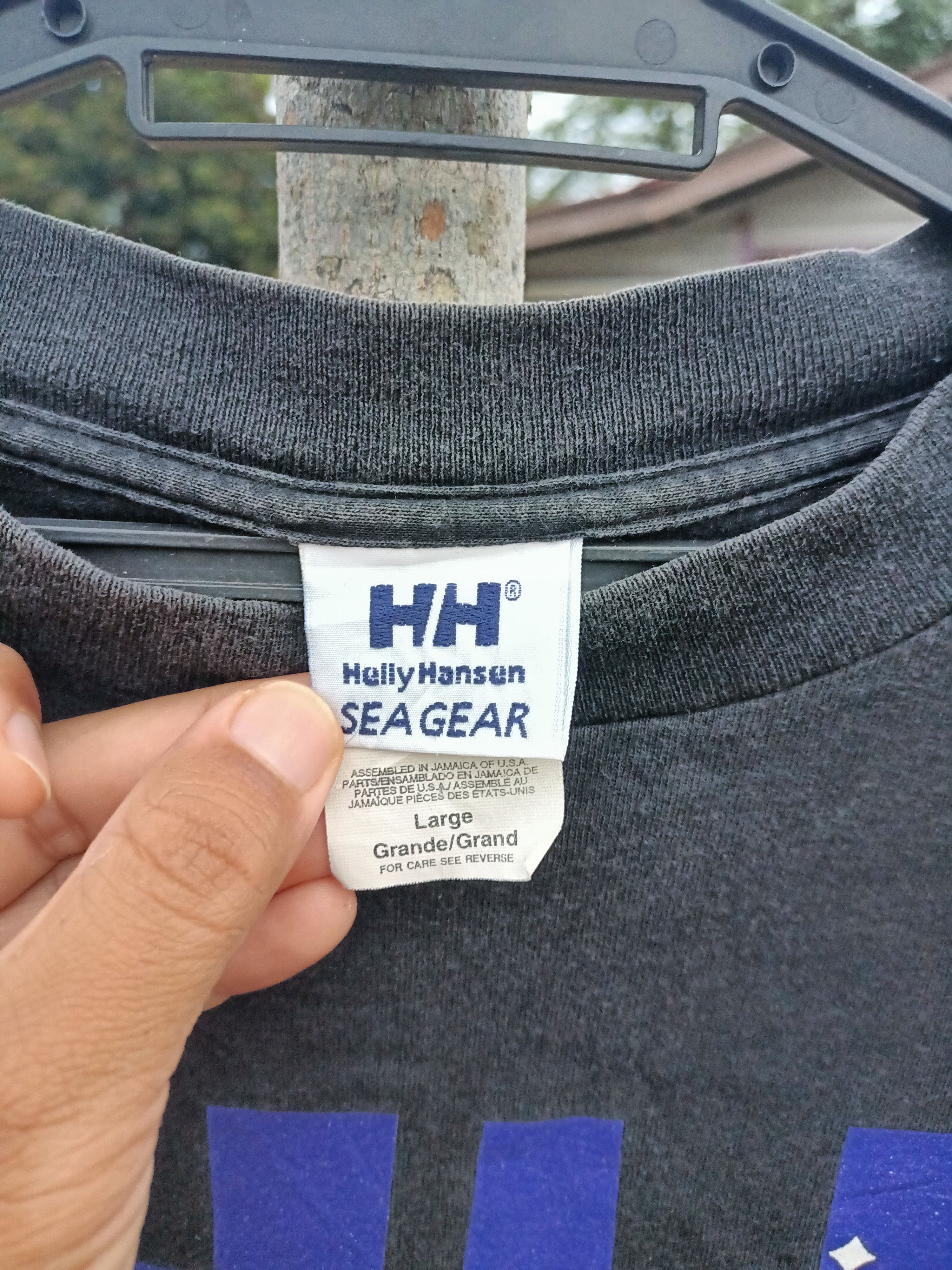 Helly Hansen Vintage Helly Hansen Sea Gear Razorfish t-shirt Size US L / EU 52-54 / 3 - 5 Thumbnail