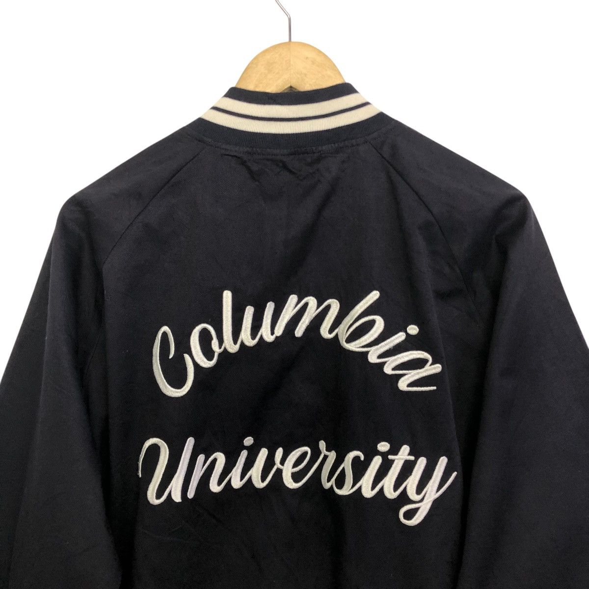 GU *GU xCOLUMBIA UNIVERSITY spellout embroidery varsity jacket Size US M / EU 48-50 / 2 - 2 Thumbnail