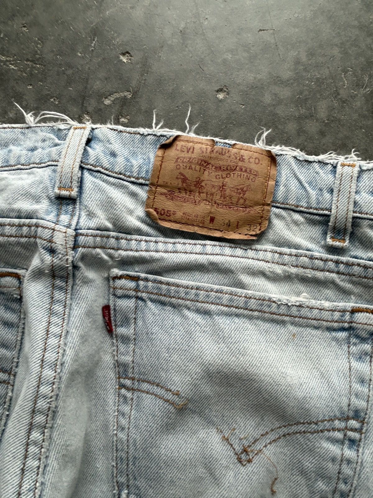 Levi's Vintage 90s Levis 505 Light Wash Denim Jeans 34x32 Distress Size US 34 / EU 50 - 3 Thumbnail