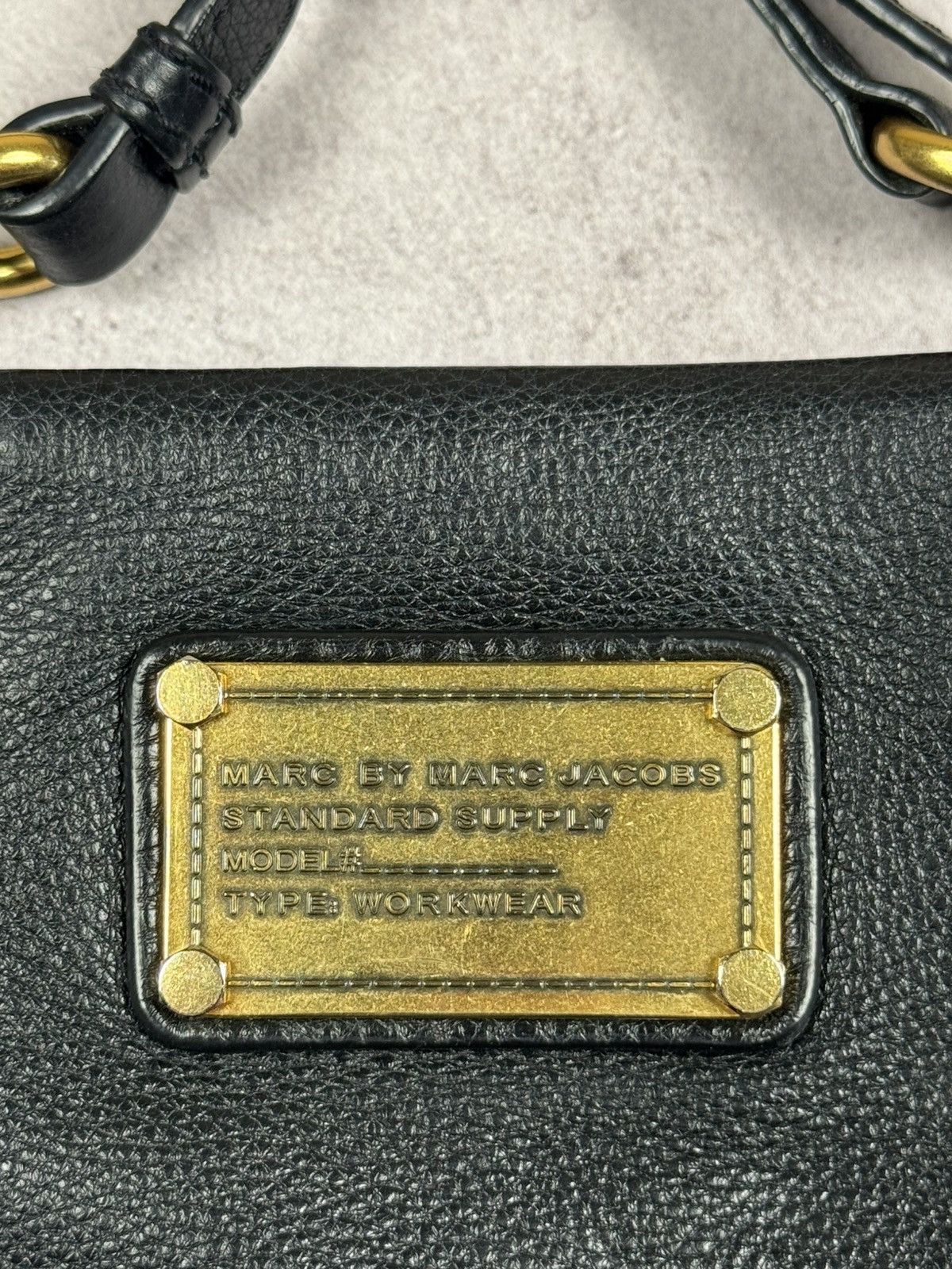 Marc Jacobs Marc Jacobs the mini cushion bag in black Size ONE SIZE - 3 Thumbnail