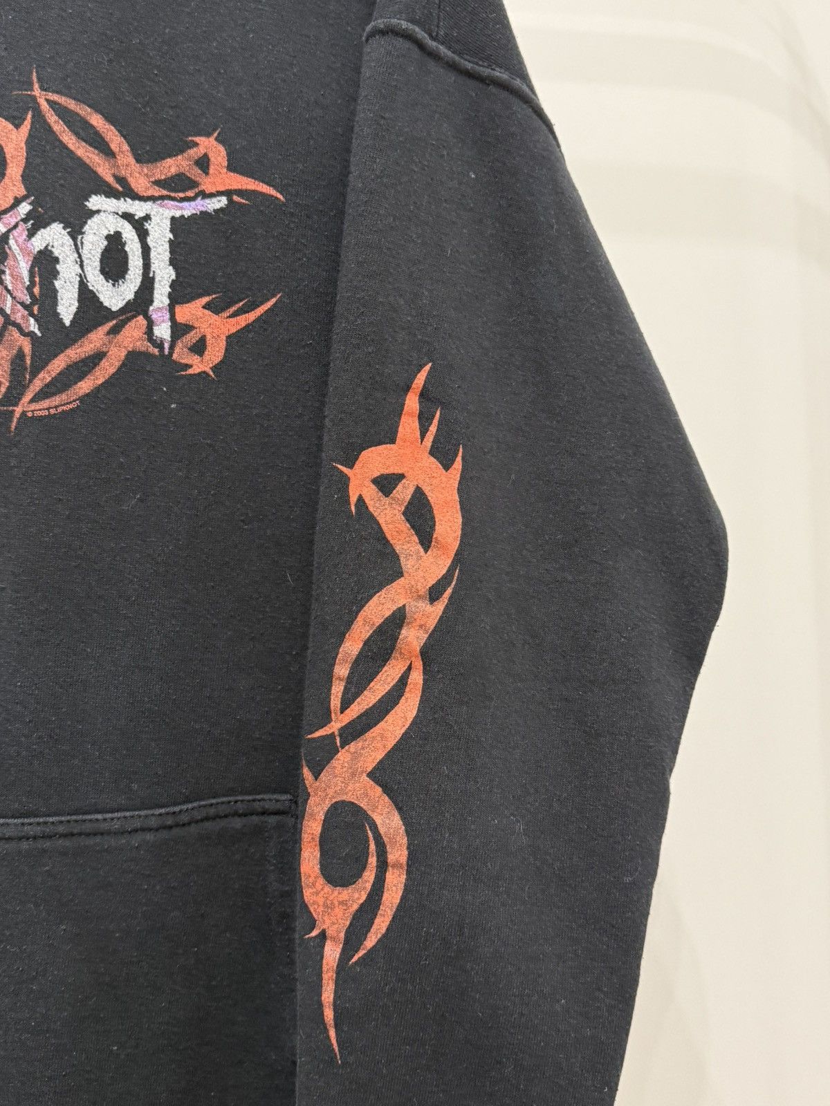 Slipknot 🔥Vintage Slipknot 2003 Tribal Logo Hoodie Balenciaga Style Size US M / EU 48-50 / 2 - 4 Thumbnail