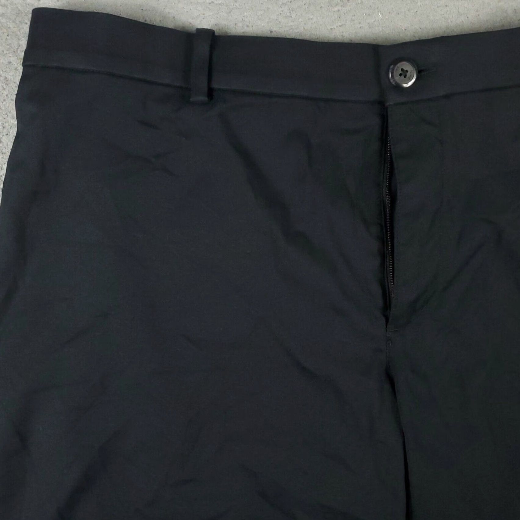 Nike Nike Shorts Mens 40 Black Dri Fit Golf Casual Flat Front Chino Size US 40 / EU 56 - 2 Thumbnail