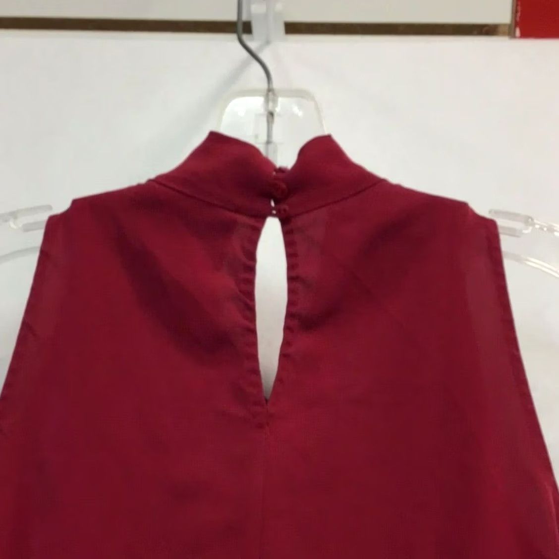 Vintage KNOT Women Silk Knot Top Tank Dark Red Size 6 Women’s Tank Silk Knot Top 6 Dark Red Worn By Diane Von Furstenberg Size M / US 6-8 / IT 42-44 - 4 Thumbnail