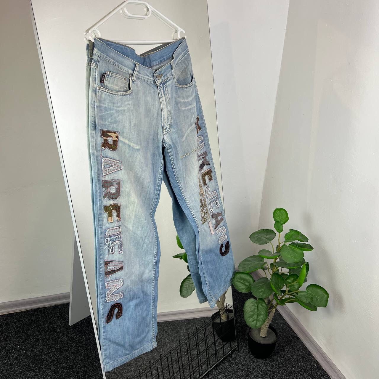 Designer × Japanese Brand × Vintage Japanese Brand Denim Pants Big Enbroidered Print Size US 33 - 1 Thumbnail