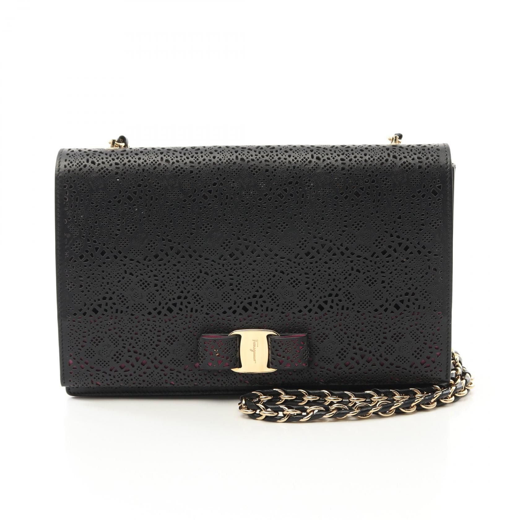 Salvatore Ferragamo Salvatore Ferragamo Gancini Leather Shoulder Bag Leather Shoulder Bag in Black, Women's