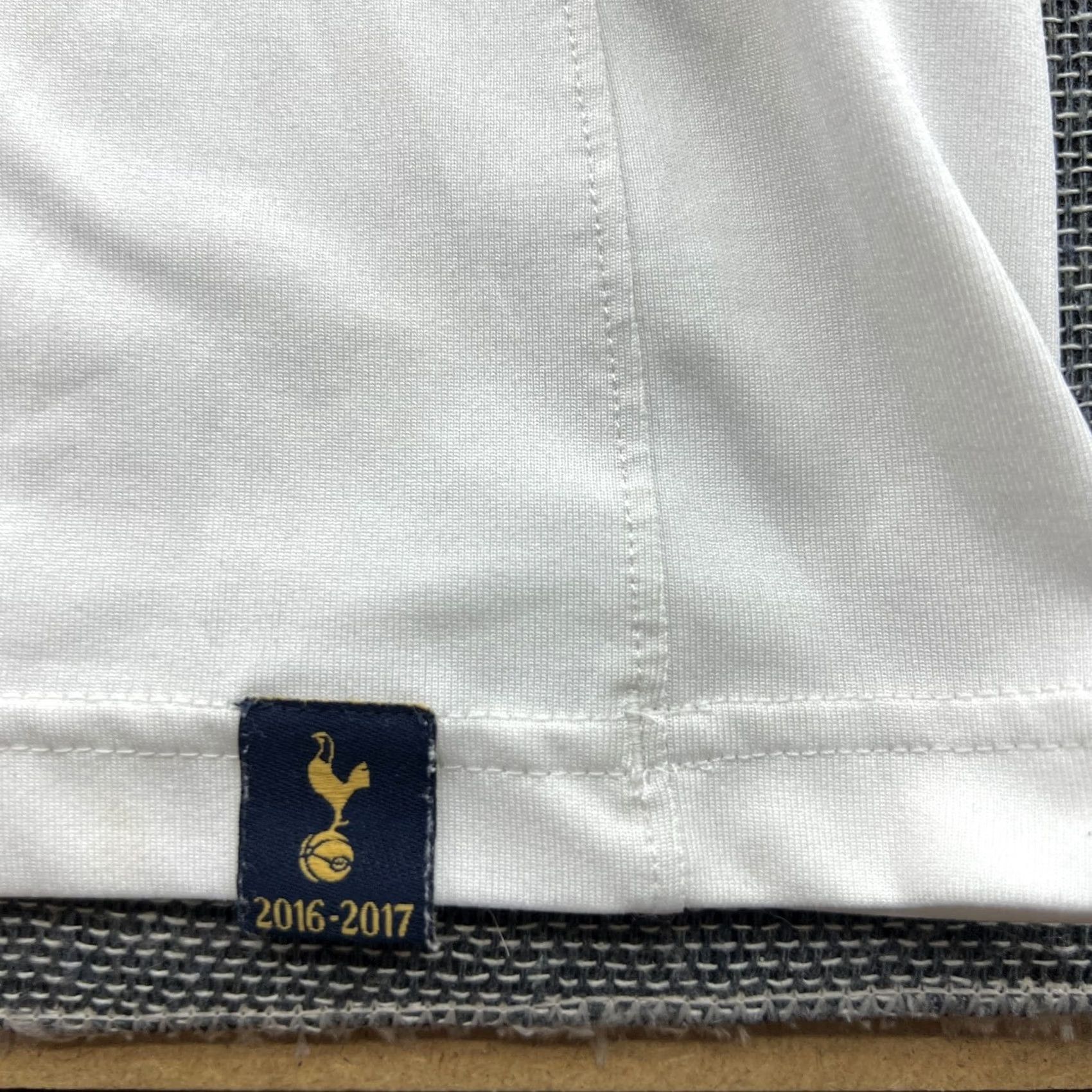 Under Armour Tottenham Hotspur 2016 2017 Home Eriksen Mens Football Jersey XS Under Armour Shirt Adult XS White Football Jersey Moisture Wicking Quick Dry Mens Size US XS / EU 42 / 0 - 6 Thumbnail
