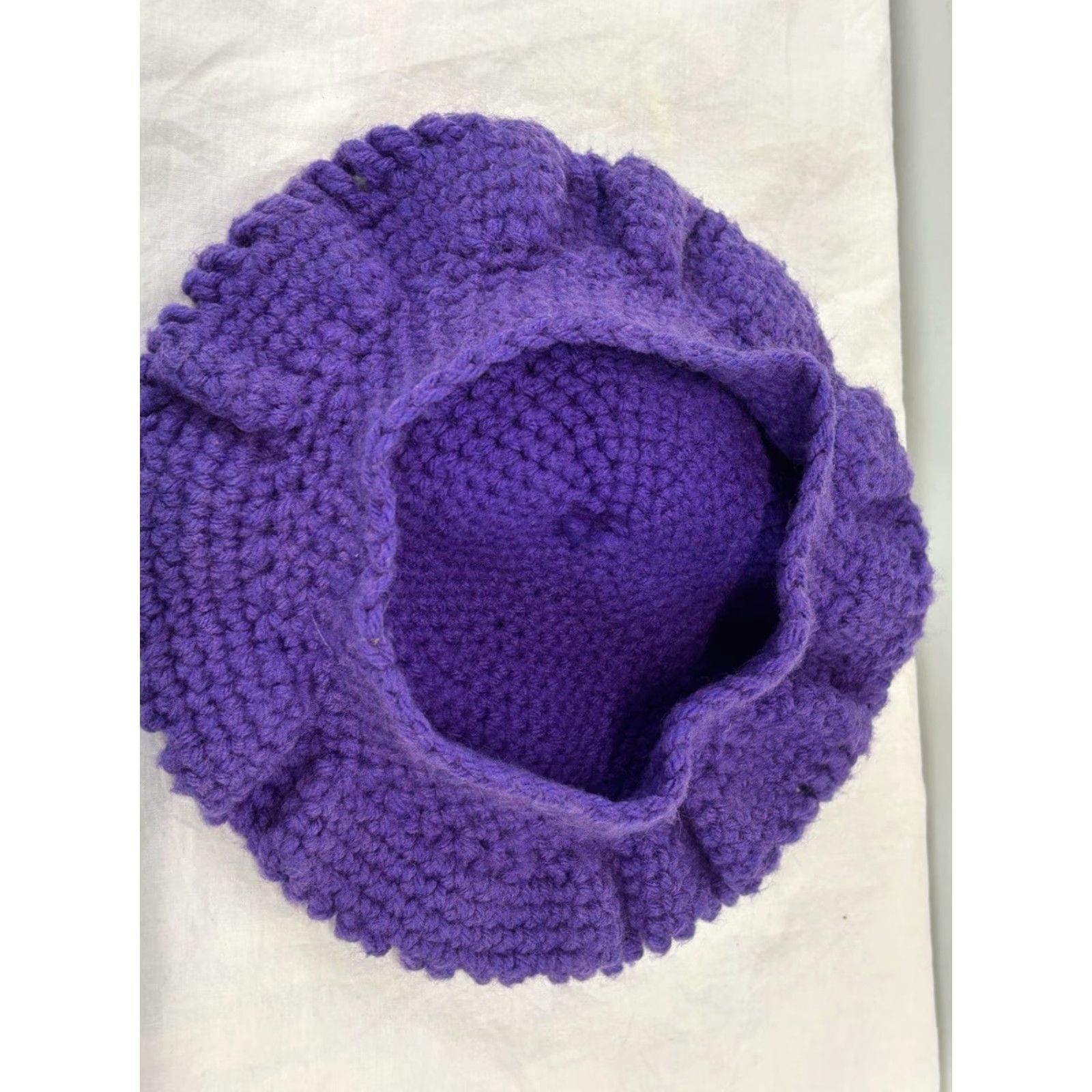 Vintage VINTAGE Hand Knit Beret Hat Adult Purple 1970s Boho Hippie Floppy Pom Pom Artsy Size ONE SIZE - 5 Thumbnail
