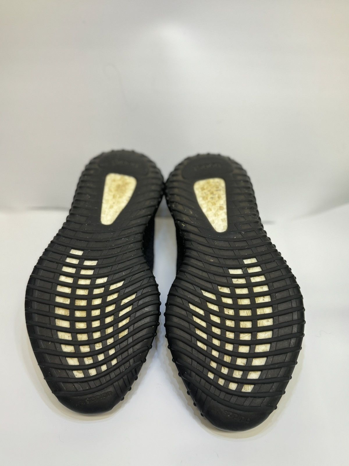 Kanye West Yeezy 350 Black Size US 10 / EU 43 - 6 Thumbnail