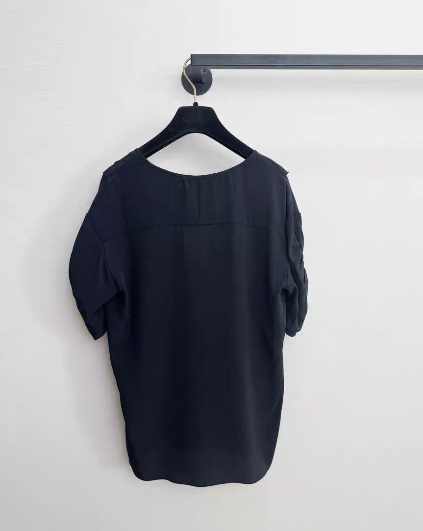 Miu Miu Miumiu blue silk short-sleeved shirt Size M / US 6-8 / IT 42-44 - 2 Thumbnail