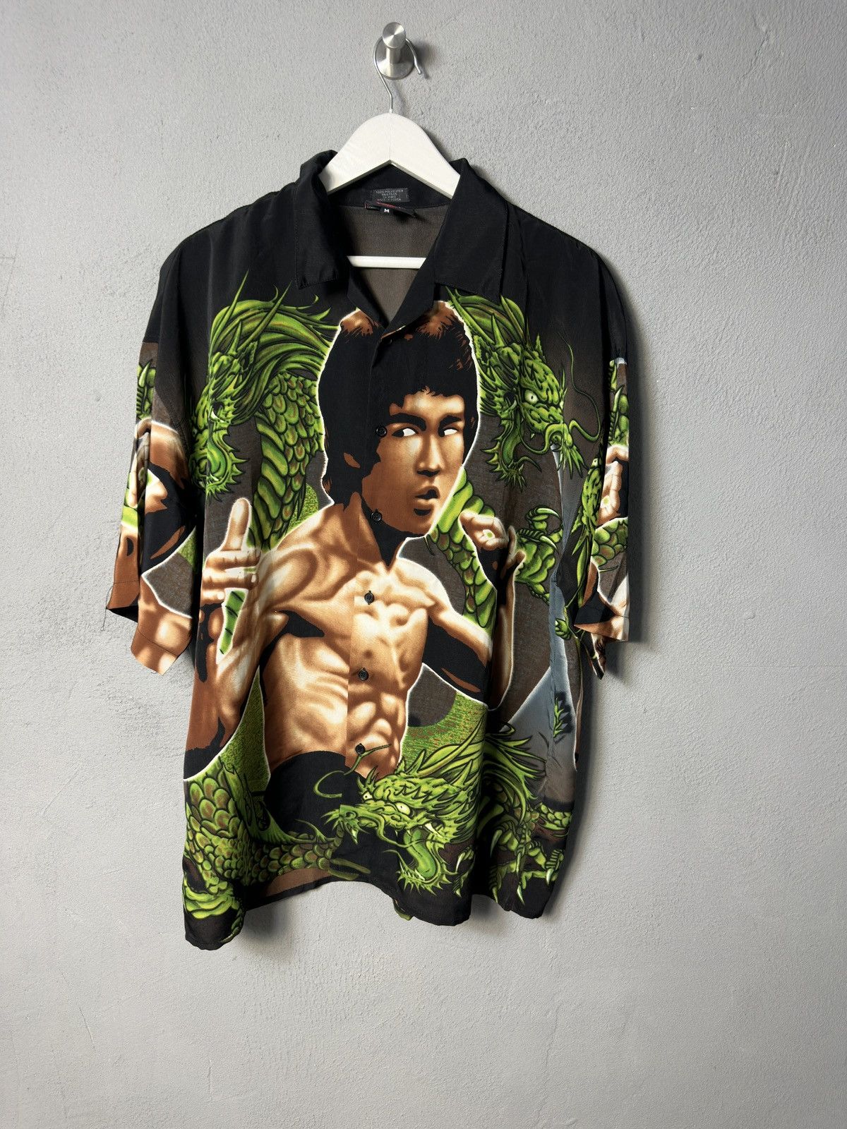 Vintage Vintage 90s Bruce Lee graphic shirt AOP universal studios Size US M / EU 48-50 / 2 - 1 Thumbnail