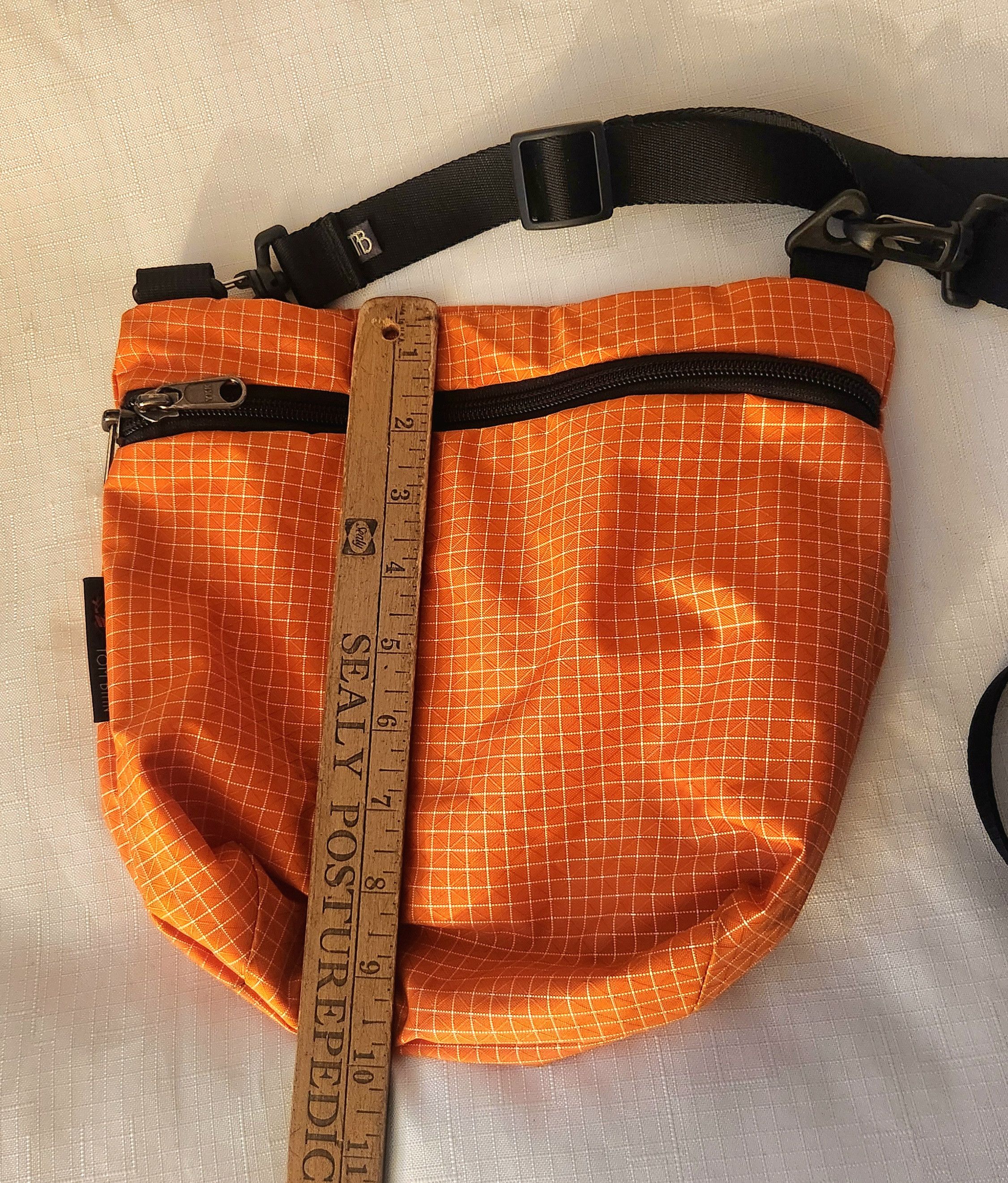 Tom Bihn Tom Bihn Rogue Sacoche Crossbody Bag Zest 200 Halcyon Orange Size ONE SIZE - 6 Thumbnail