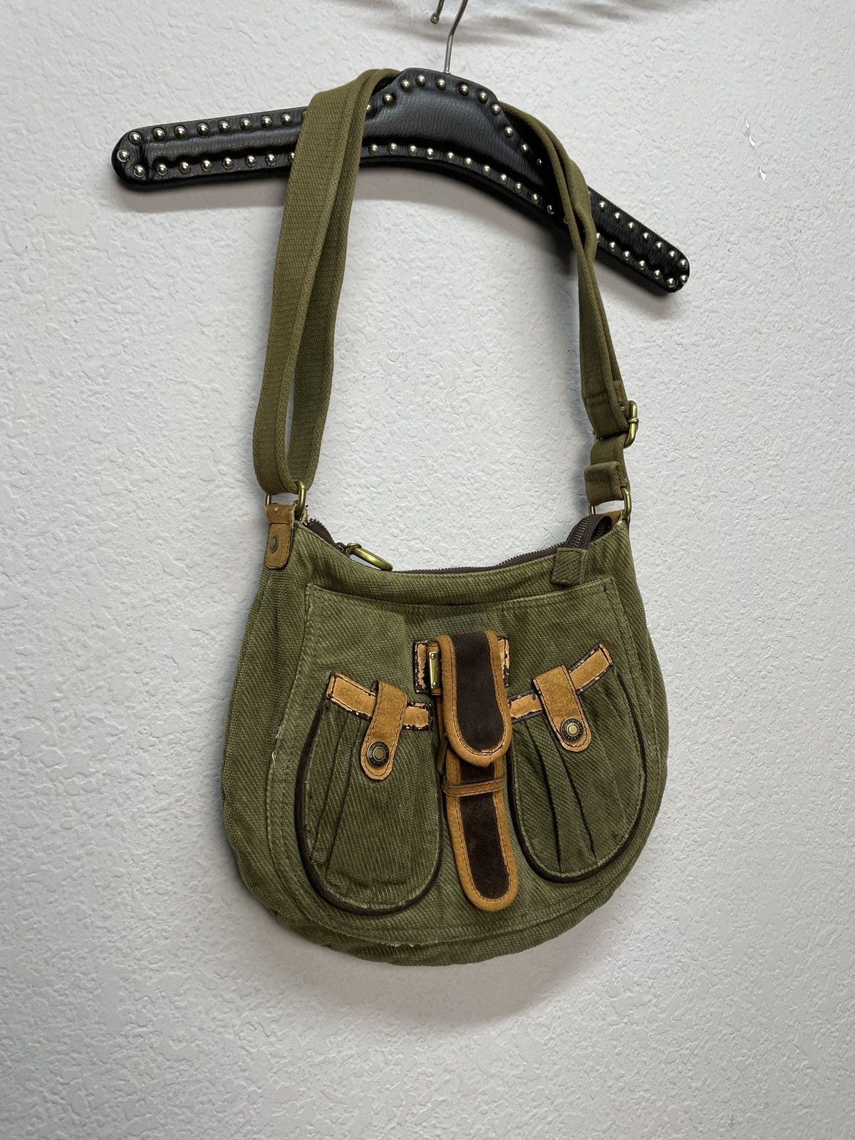 Vintage Vintage Y2K Calvin Klein Velvet Shoulder Bag Size ONE SIZE - 6 Thumbnail