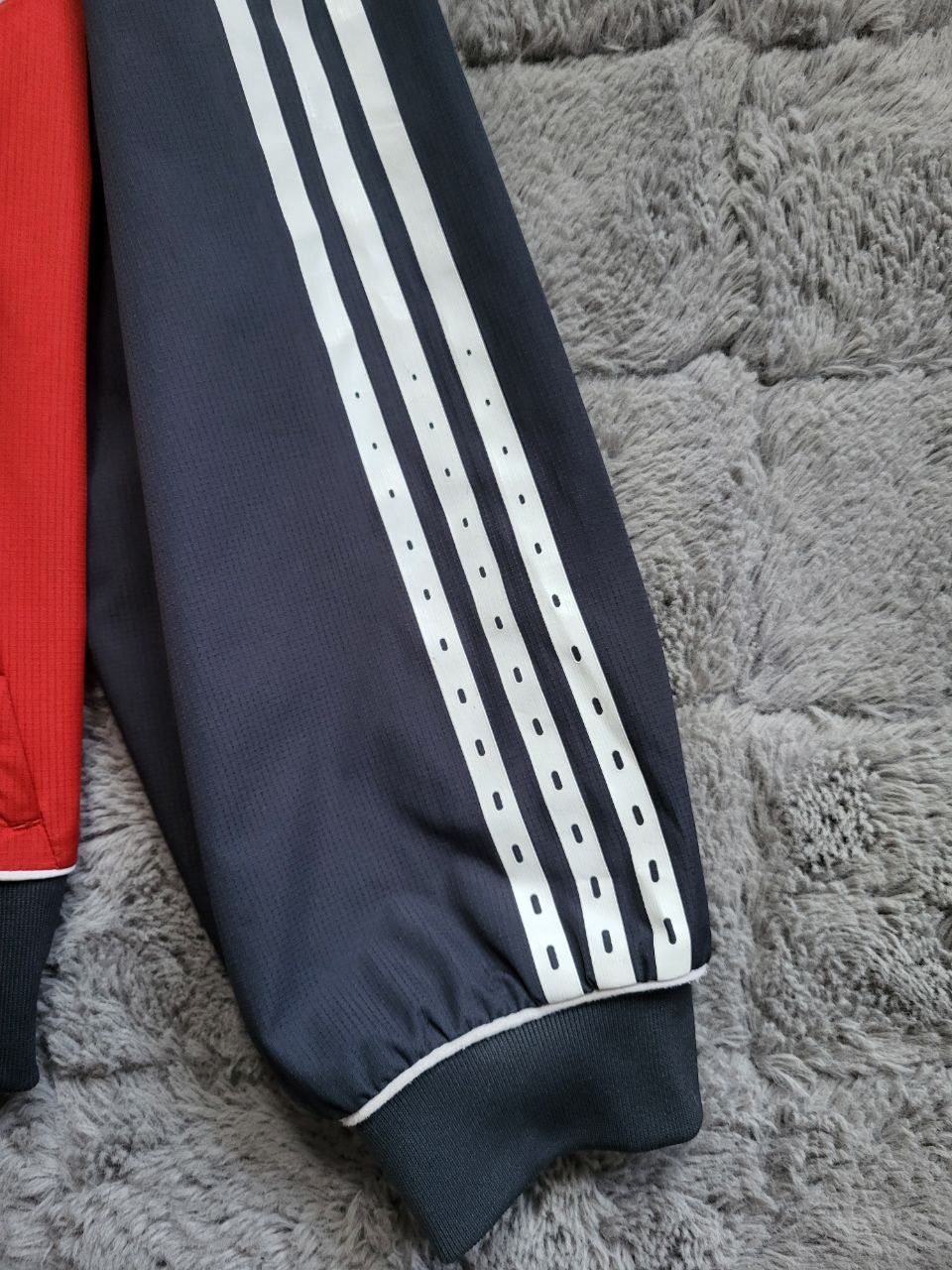 Vintage Vintage Adidas Liverpool football jacket Size US L / EU 52-54 / 3 - 7 Thumbnail
