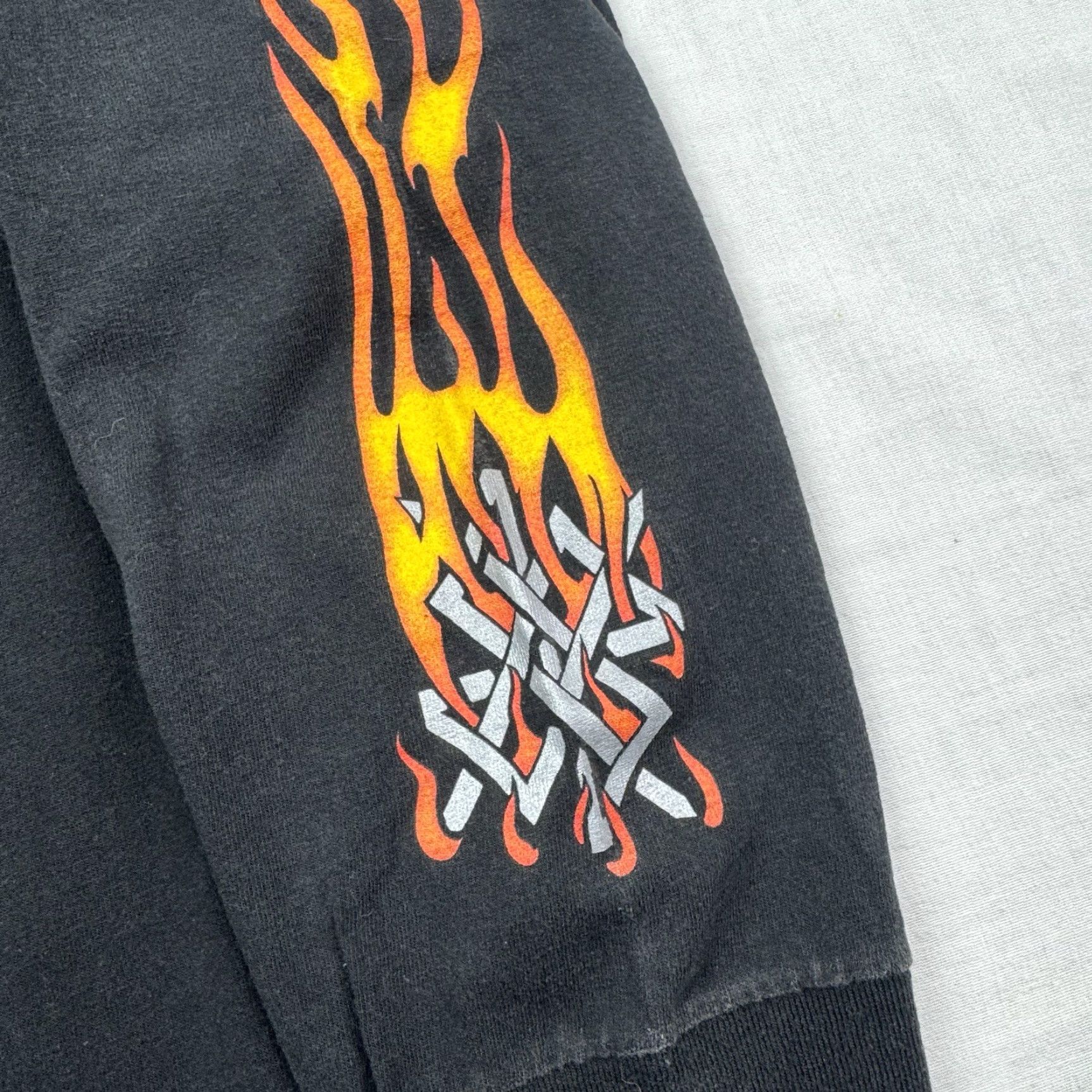 Vintage VINTAGE Alstyle Apparel & Activewear Biker Eagle Flames Long Sleeve Shirt Mens L Black 90s Y2K Graphic Print Crew Neck Band Vintage Biker Rally Punk Size US L / EU 52-54 / 3 - 3 Thumbnail