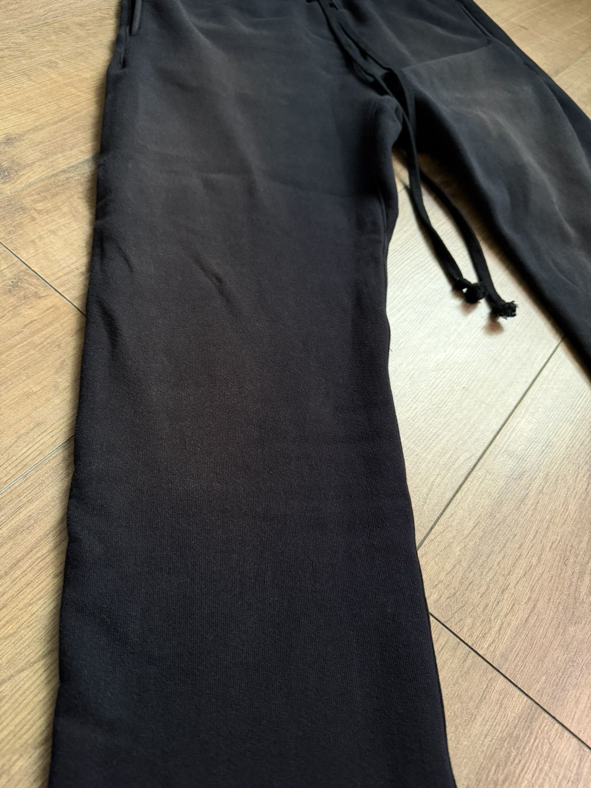 Fear of God Seventh Collection Sun Faded Sweatpants Size US 32 / EU 48 - 7 Thumbnail