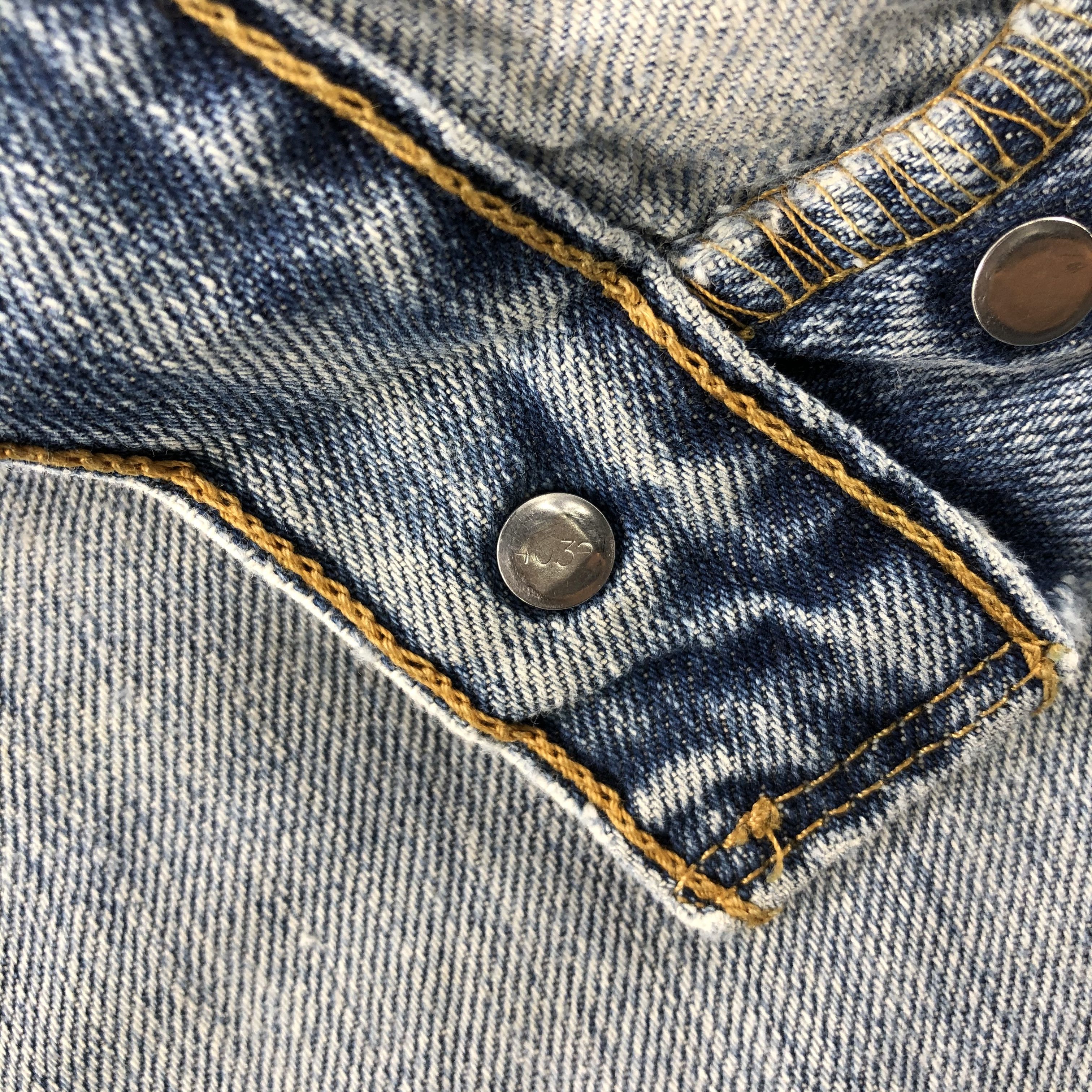 Levi's Light Wash Vintage Levis 501 Jeans-J1127 Size US 33 - 9 Thumbnail