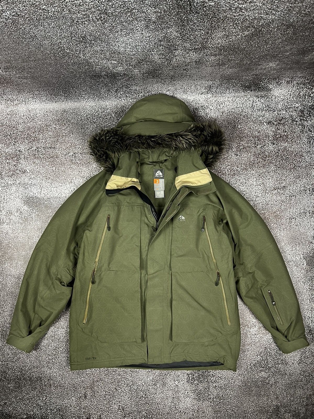 Nike ACG Gore-Tex Winter Military vintage Faux Fur jacket