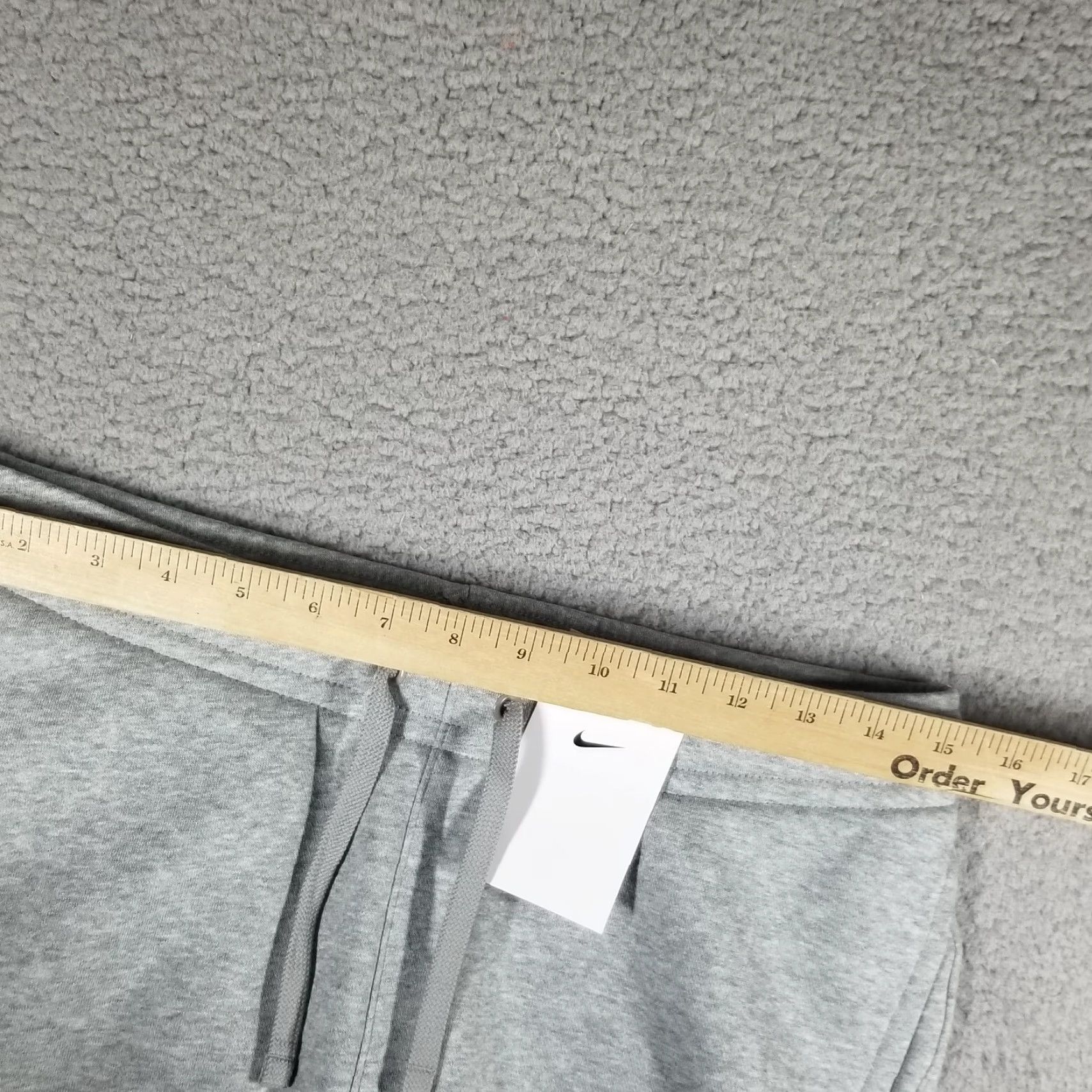 Nike VINTAGE Nike Sportswear Club Fleece Joggers Small Football Swoosh Gray Sweatpants Size US 29 - 5 Thumbnail