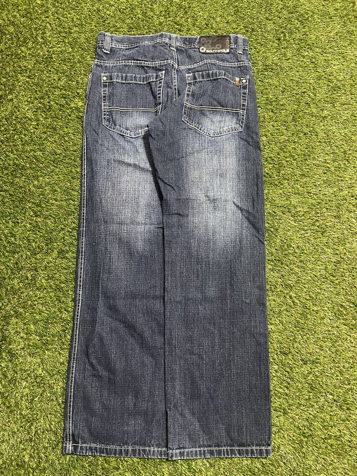 Southpole Do not buy looking to trade for some sizs 40 or 42 southpole Size US 34 / EU 50 - 6 Thumbnail