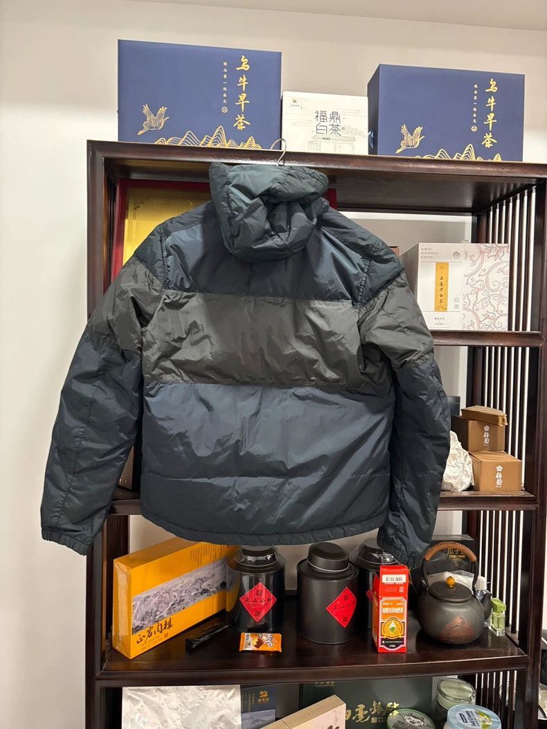 Prada Prada Down Jacket with Some Flaws -2505 Size US L / EU 52-54 / 3 - 2 Thumbnail