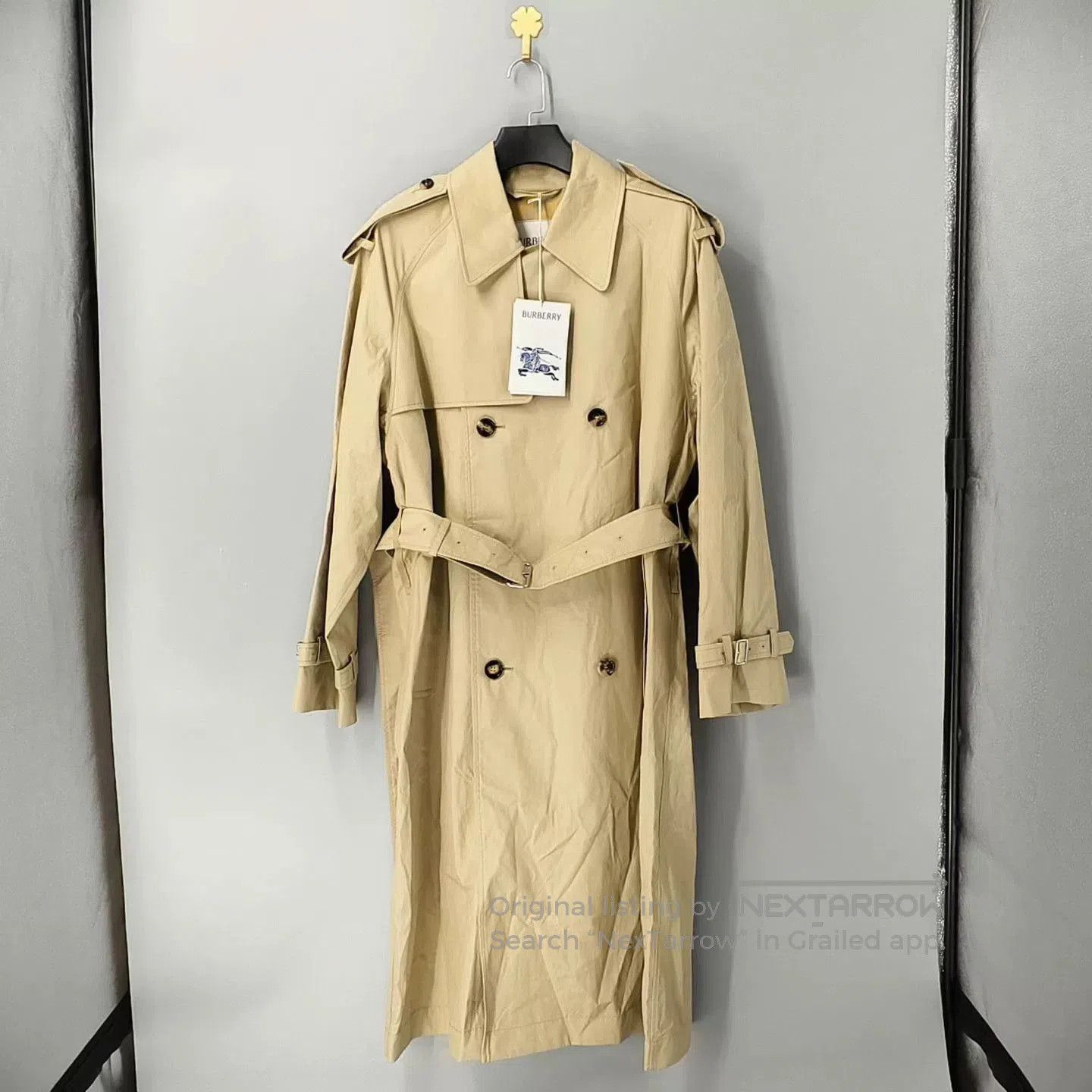 Burberry burberry beige double-breasted trench coat. Size US L / EU 52-54 / 3 - 1 Thumbnail