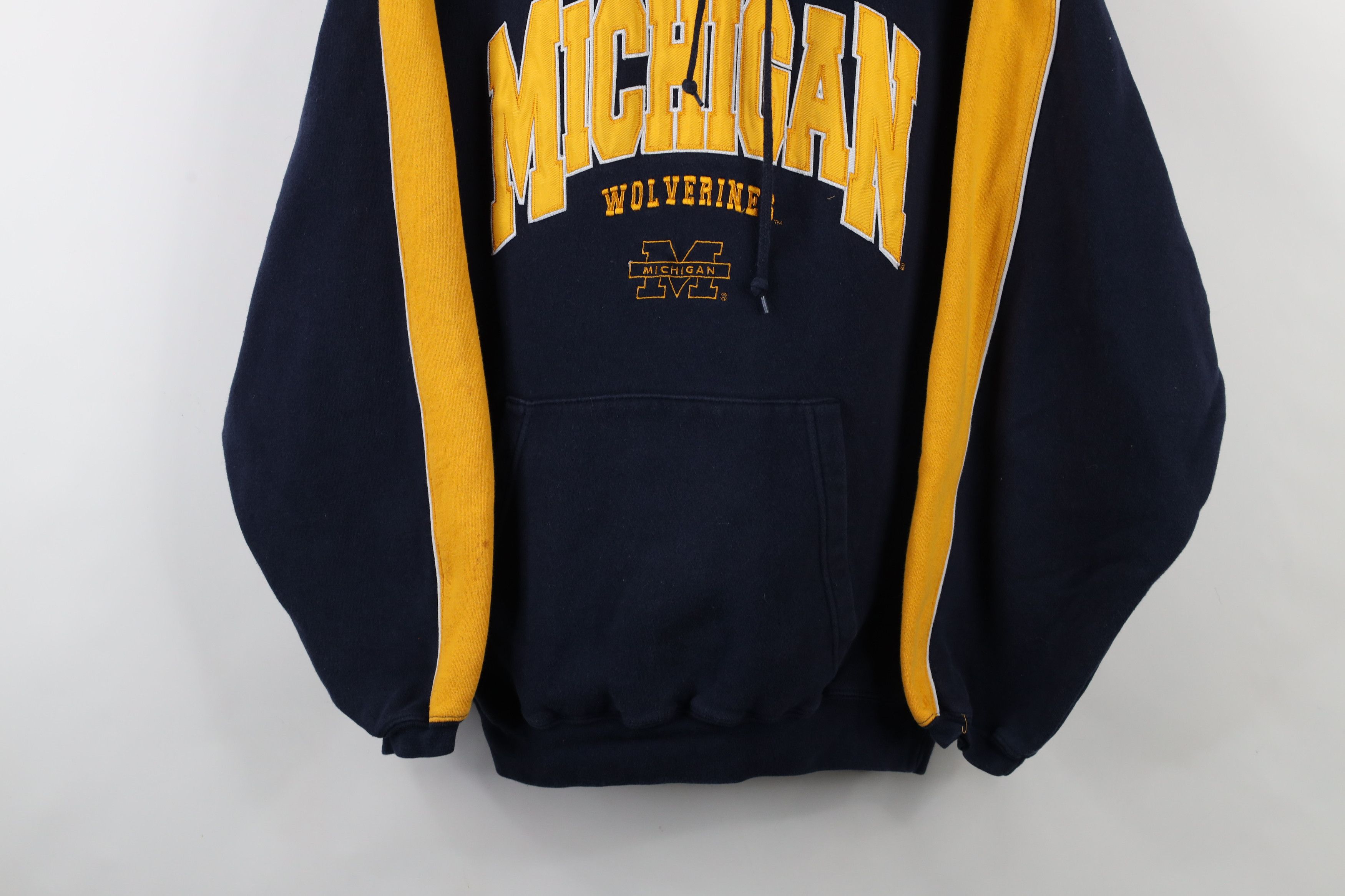 Vintage Vintage 90s Heavyweight University of Michigan Sweatshirt Size US L / EU 52-54 / 3 - 3 Thumbnail