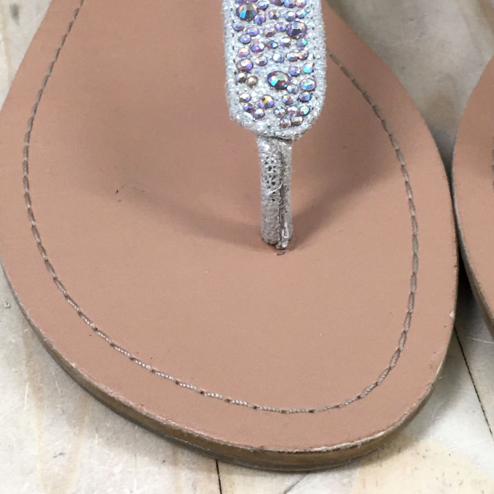 BCBGeneration BCBGeneration Sandals Womens 7 B Thong Gray Beaded Buckled Toe Post Casual Flats Size US 7 / IT 37 - 6 Thumbnail