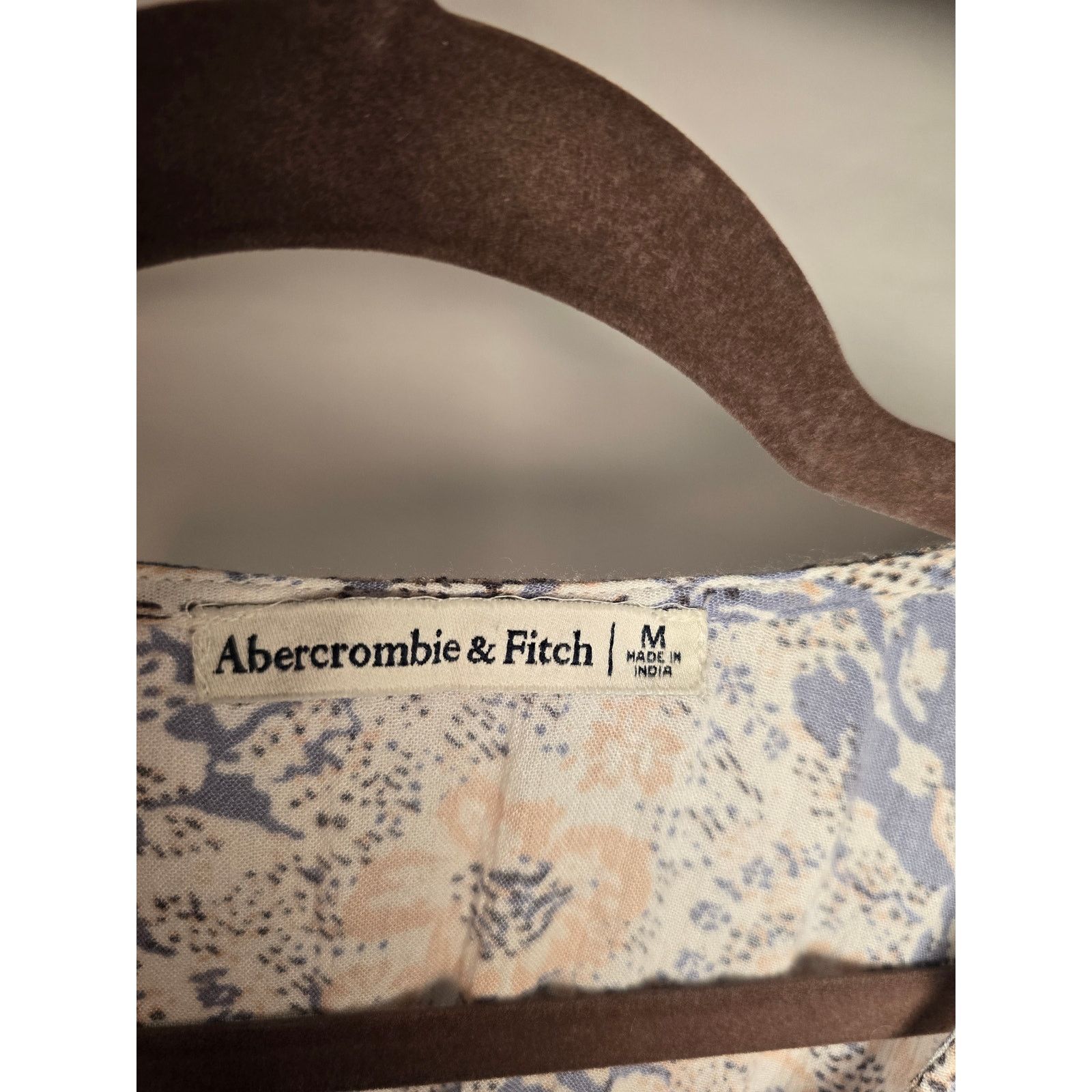 Abercrombie & Fitch Abercrombie & Fitch Floral Top Size M / US 6-8 / IT 42-44 - 3 Thumbnail