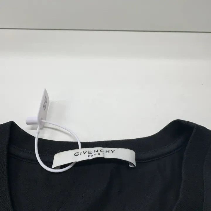 Givenchy Givenchy Givenchy Short Sleeve Logo TShirt for Men -2507 Size US L / EU 52-54 / 3 - 4 Thumbnail