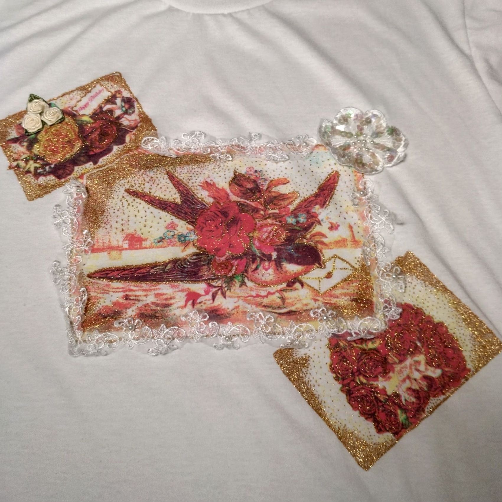 Vintage VINTAGE Precious Knits Shirt Small White Lace Gold Glitter Bird Roses Grannycore Mens Girls Womens Size S / US 4 / IT 40 - 3 Thumbnail