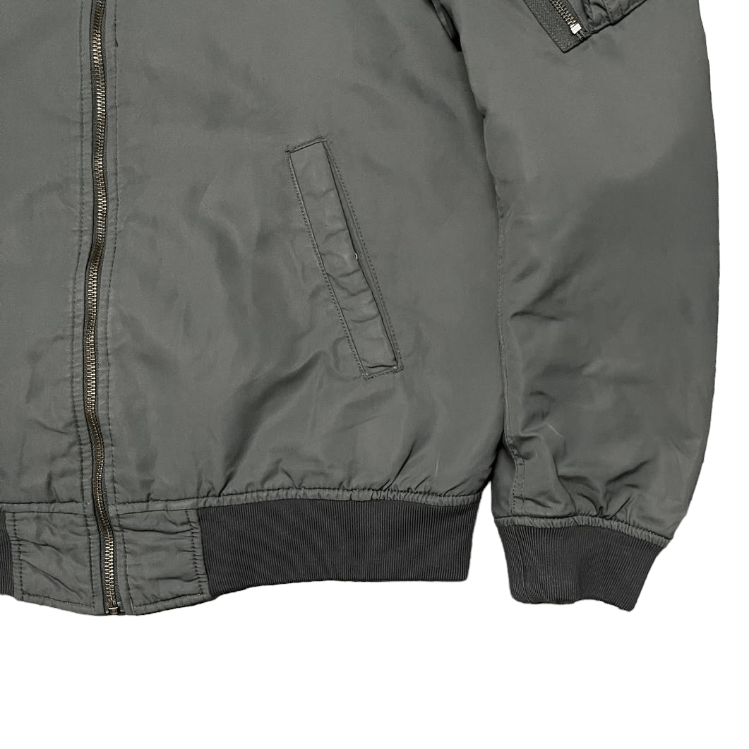Uniqlo Uniqlo Bomber Jacket Military Ma 1 Size US M / EU 48-50 / 2 - 4 Thumbnail
