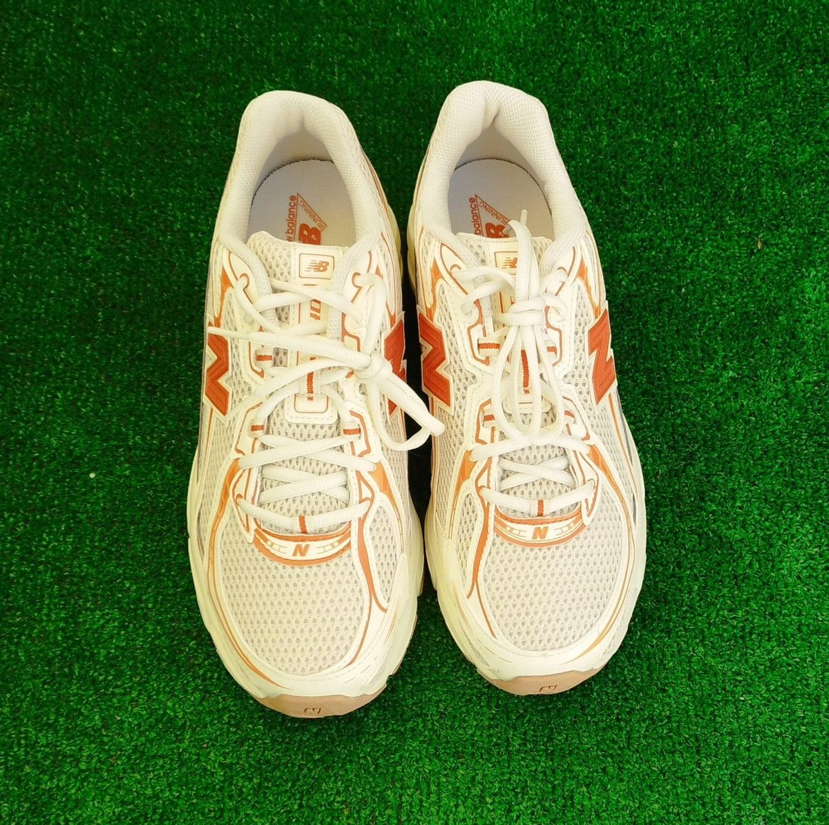 New Balance Sneakers New Balance 740 - #9 Size US 9 / EU 42 - 2 Thumbnail