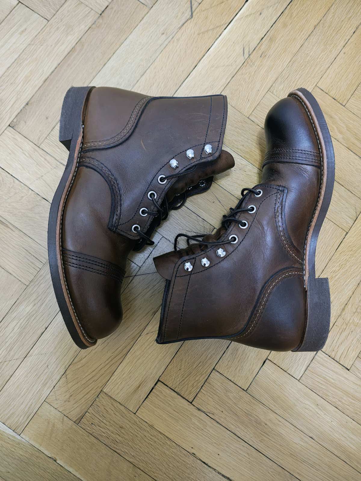 Red Wing Iron Rangers 8111 Amber Harness Size US 8.5 / EU 41-42 - 2 Thumbnail