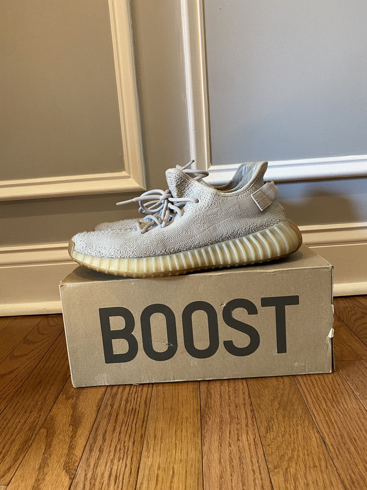 Yeezy Adidas Yeezy 350v2 Sesame Size US 9 / EU 42 - 4 Thumbnail