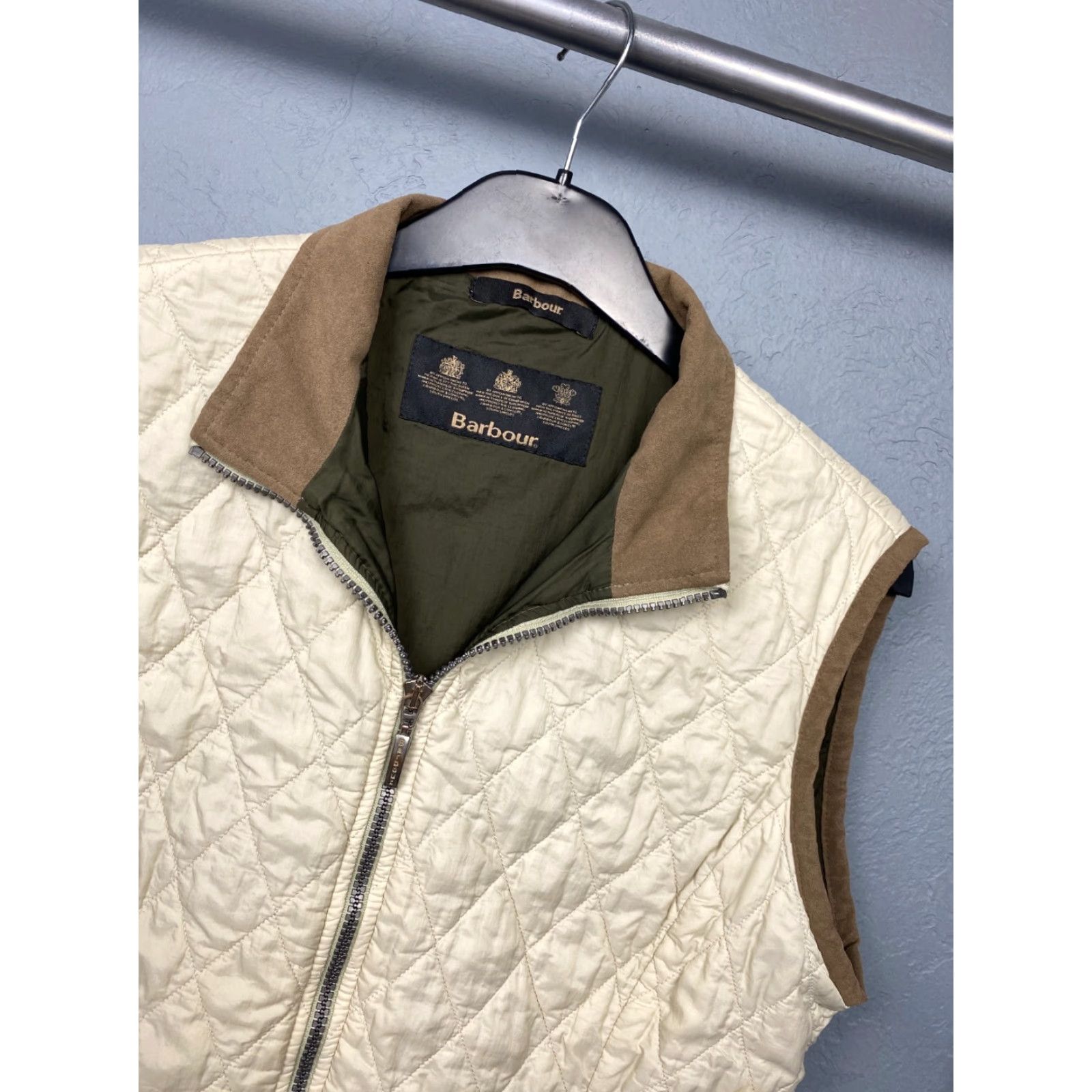 Barbour Barbour Quilted Vest Womens Size US 10 Beige Vintage Vest Size L / US 10 / IT 46 - 2 Thumbnail