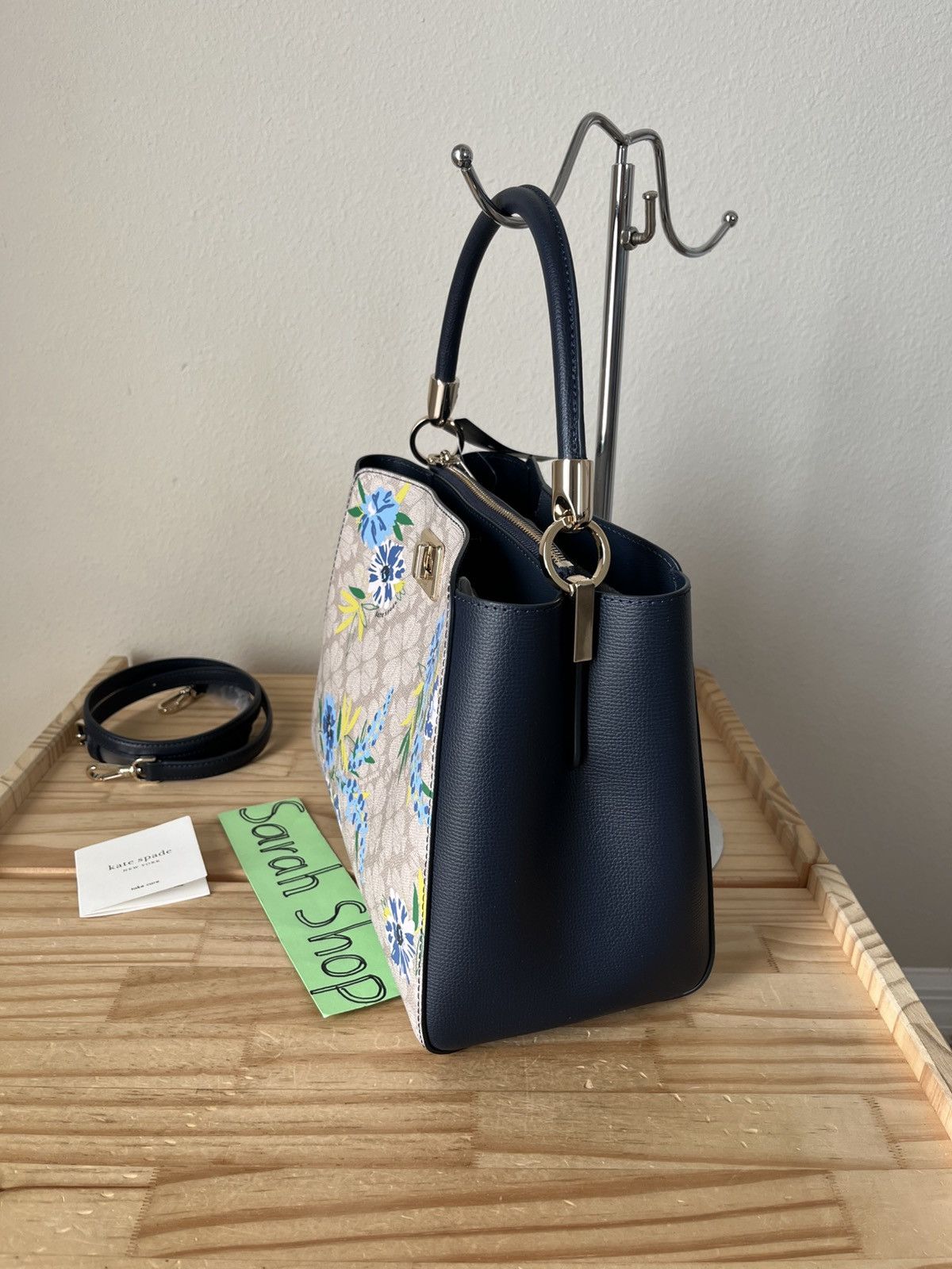 Kate Spade Kate Spade Spade Flower Floral Medium Top Handle Satchel Size ONE SIZE - 4 Thumbnail
