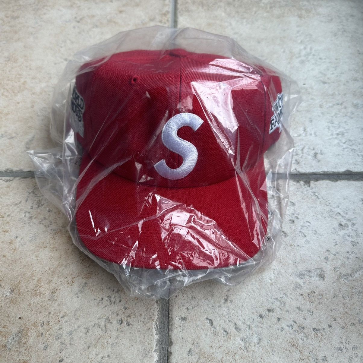 Supreme Supreme World Famous S Logo 6-Panel (SS26) Red Size ONE SIZE - 1 Thumbnail