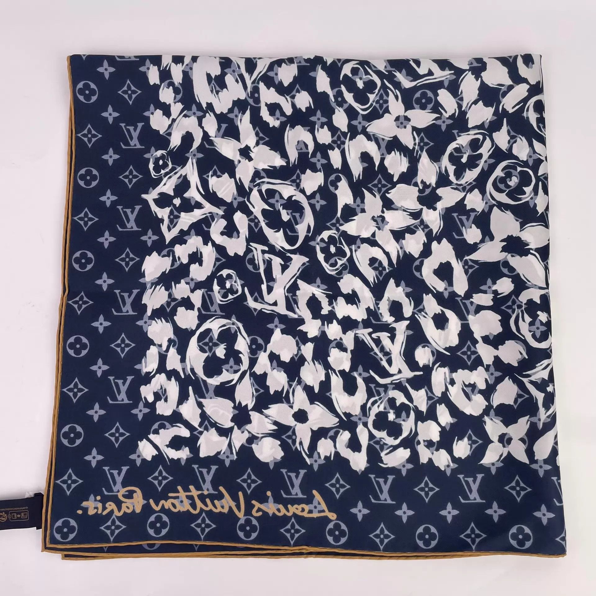 Louis Vuitton LV Monogram Blue 90x90 Scarf New Size ONE SIZE - 2 Thumbnail