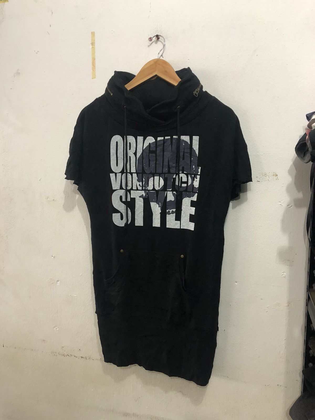 image of Von Dutch Short Sleeve Sweatshirt Punk Style in Black, Women's (Size Small)