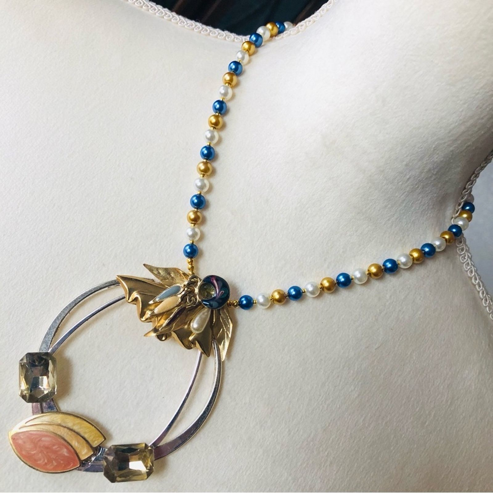 Handmade Handcrafted repurpose large bold pendant Pearl necklace Size ONE SIZE - 1 Thumbnail