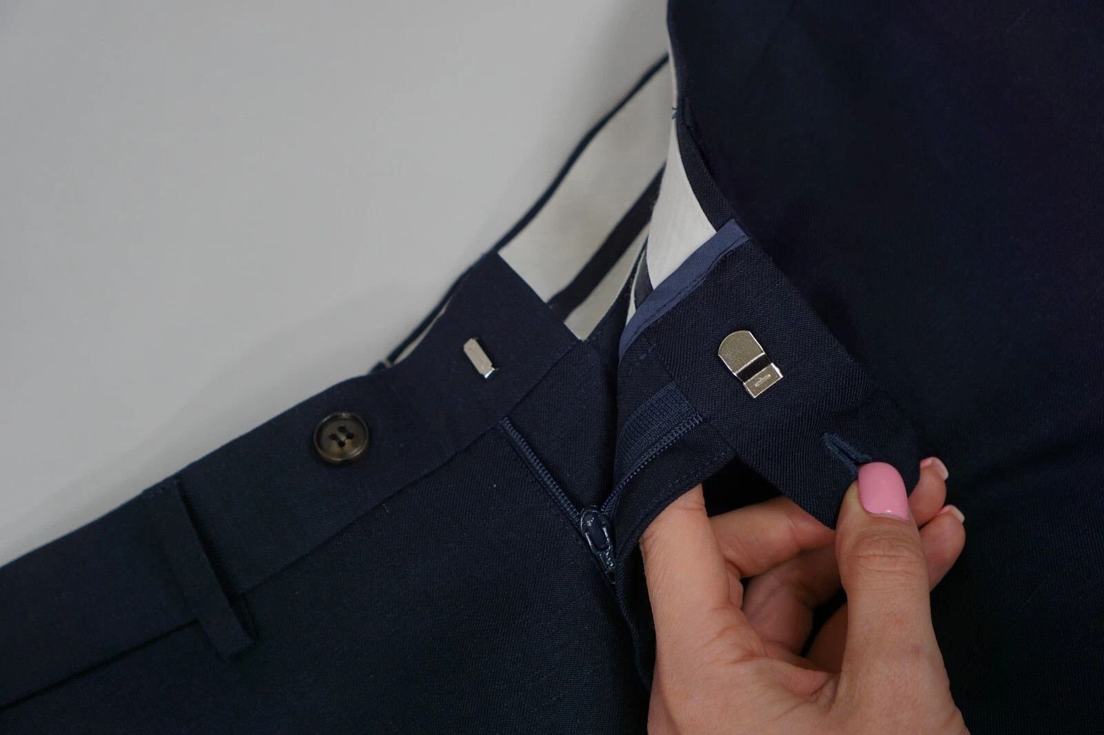 Suitsupply Men Suitsupply Trousers Navy Blue Soho Size 24 UK/US38S Size 38S - 3 Thumbnail