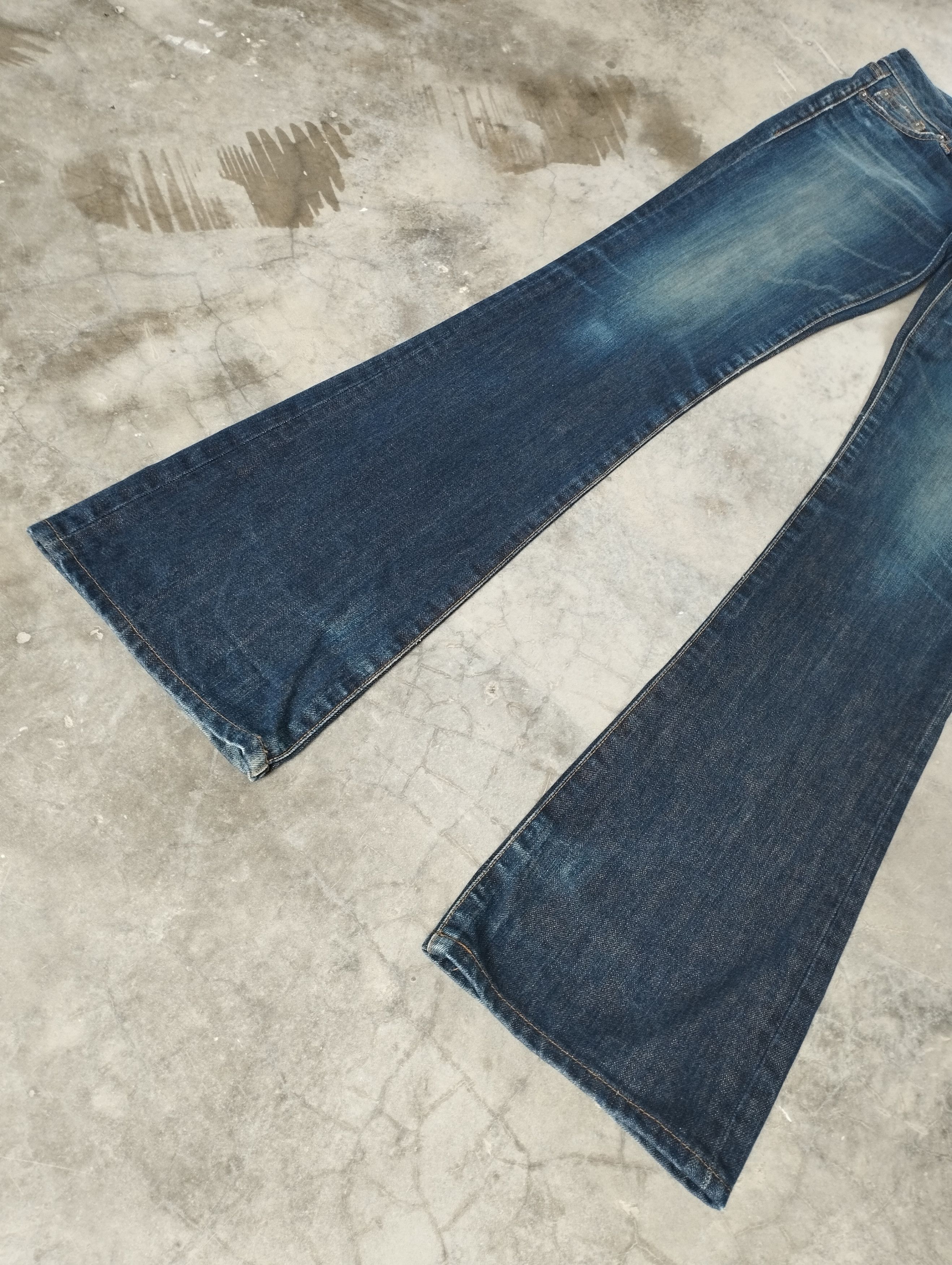 Tornado Mart Flare Jeans Made In Jpan Mud Rusty Black By Moussy Bootcut Size 24" / US 00 / IT 34 - 3 Thumbnail