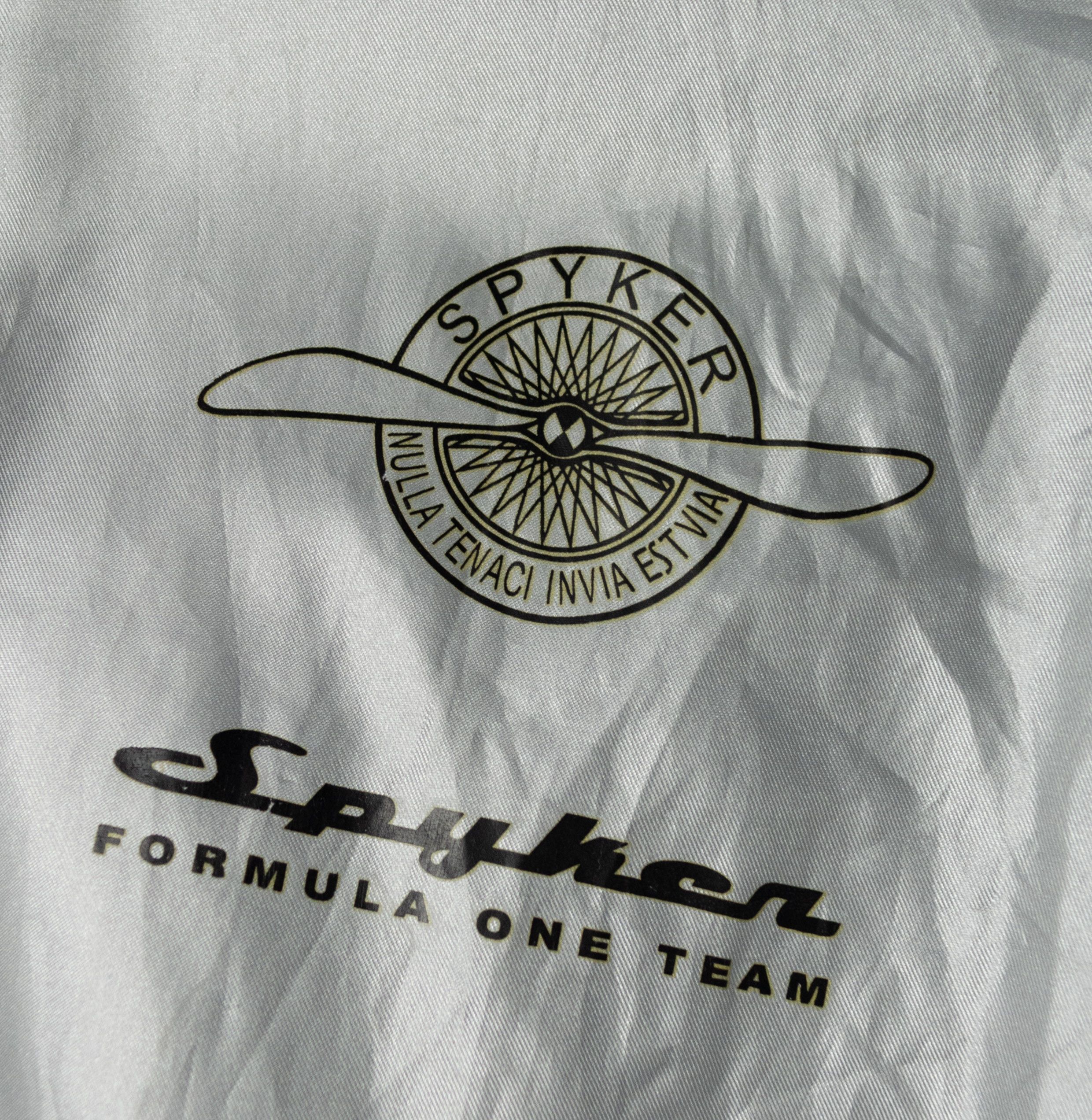 Formula 1 SPYKER FORMULA ONE TEAM SILVER JACKET Size US L / EU 52-54 / 3 - 4 Thumbnail