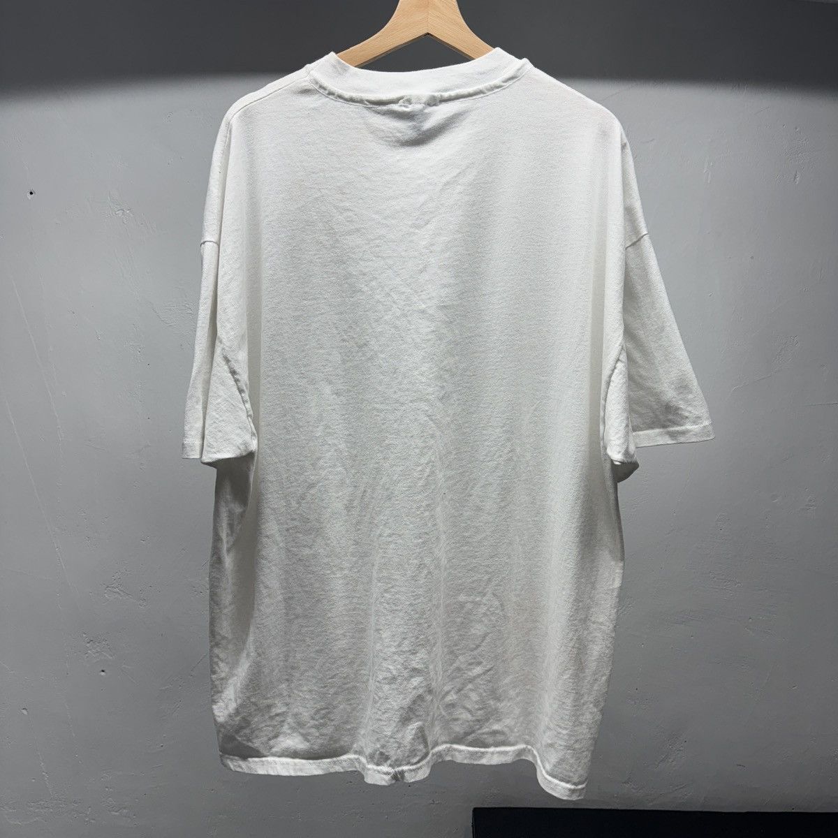 Vintage 90s Hanes Blank White Shirt ERD Grunge Chrome Faded Size US XXL / EU 58 / 5 - 2 Thumbnail
