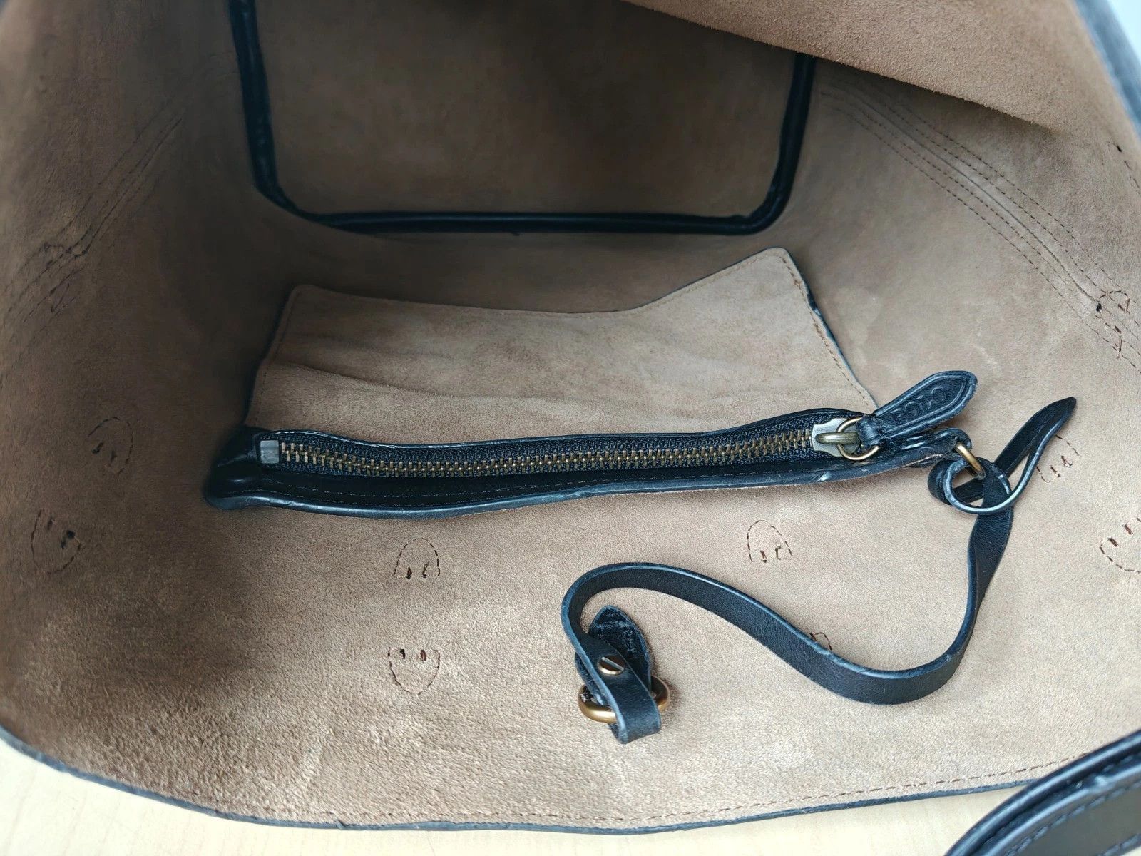 Polo Ralph Lauren Polo Ralph Lauren Bellport Leather Large Bucket Bag FTP 0010 Size ONE SIZE - 9 Thumbnail